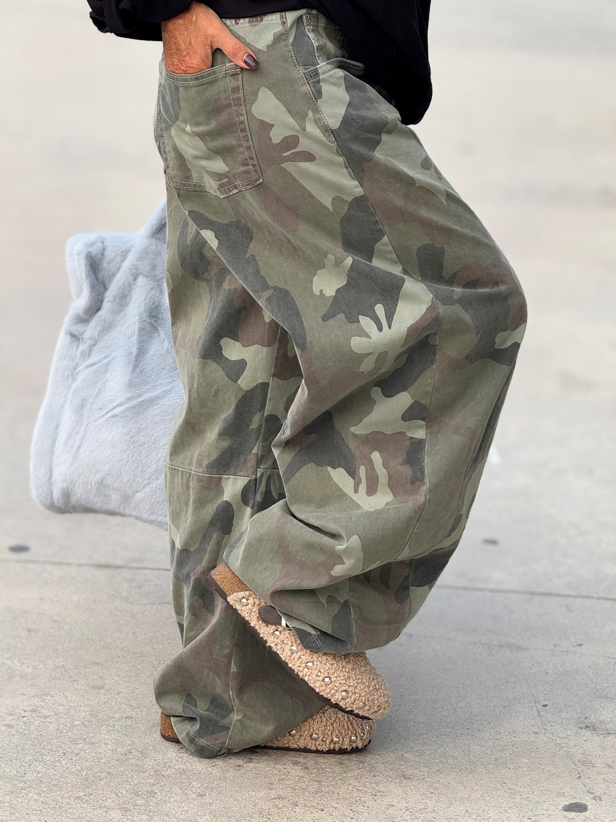 PANTALON CAMUFLAJE MAGDA MULTICOLOR