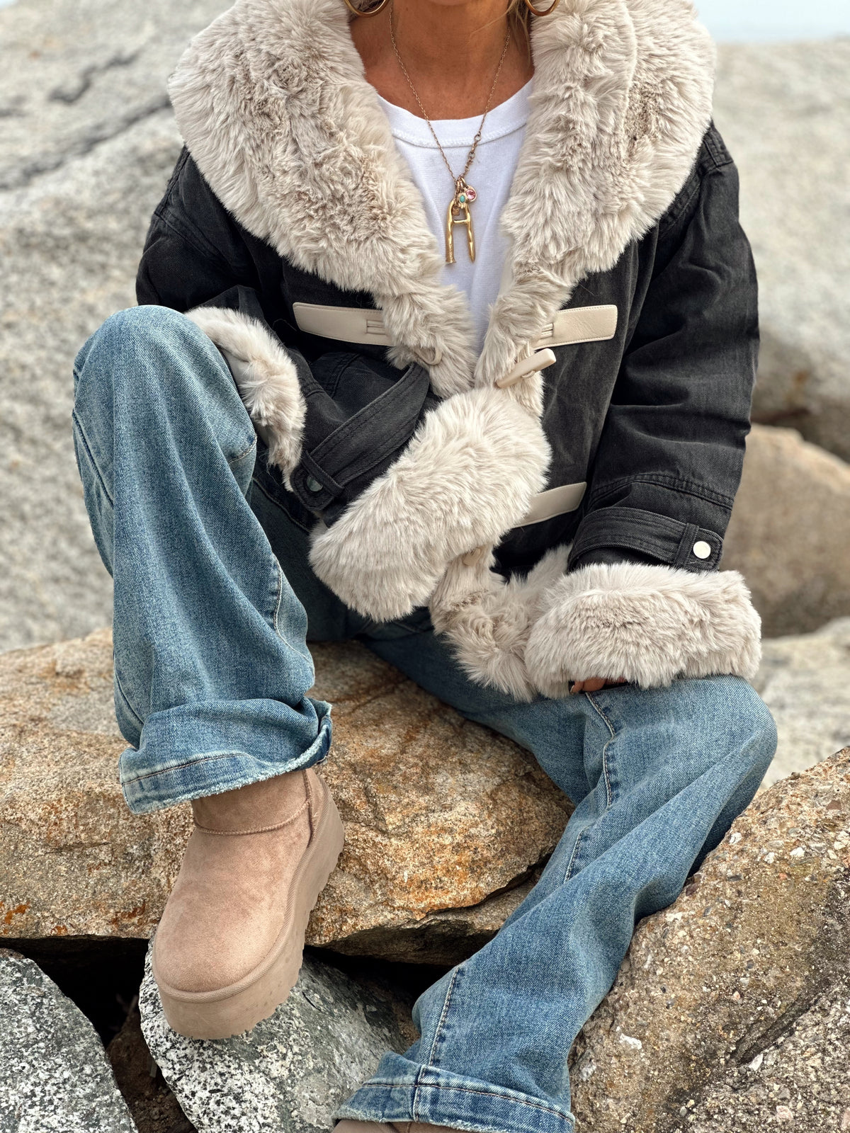 CHAQUETA MAGUY VAQUERO-PELO SINTÉTICO GRIS
