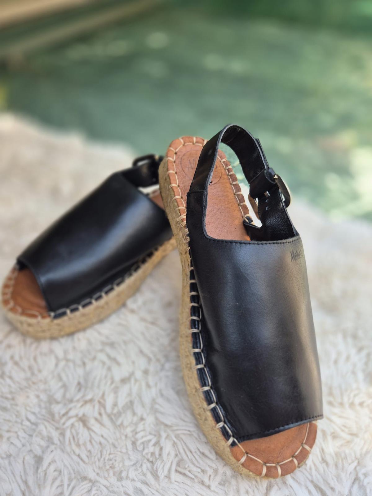 SANDALIA PLATAFORMA FRYDA