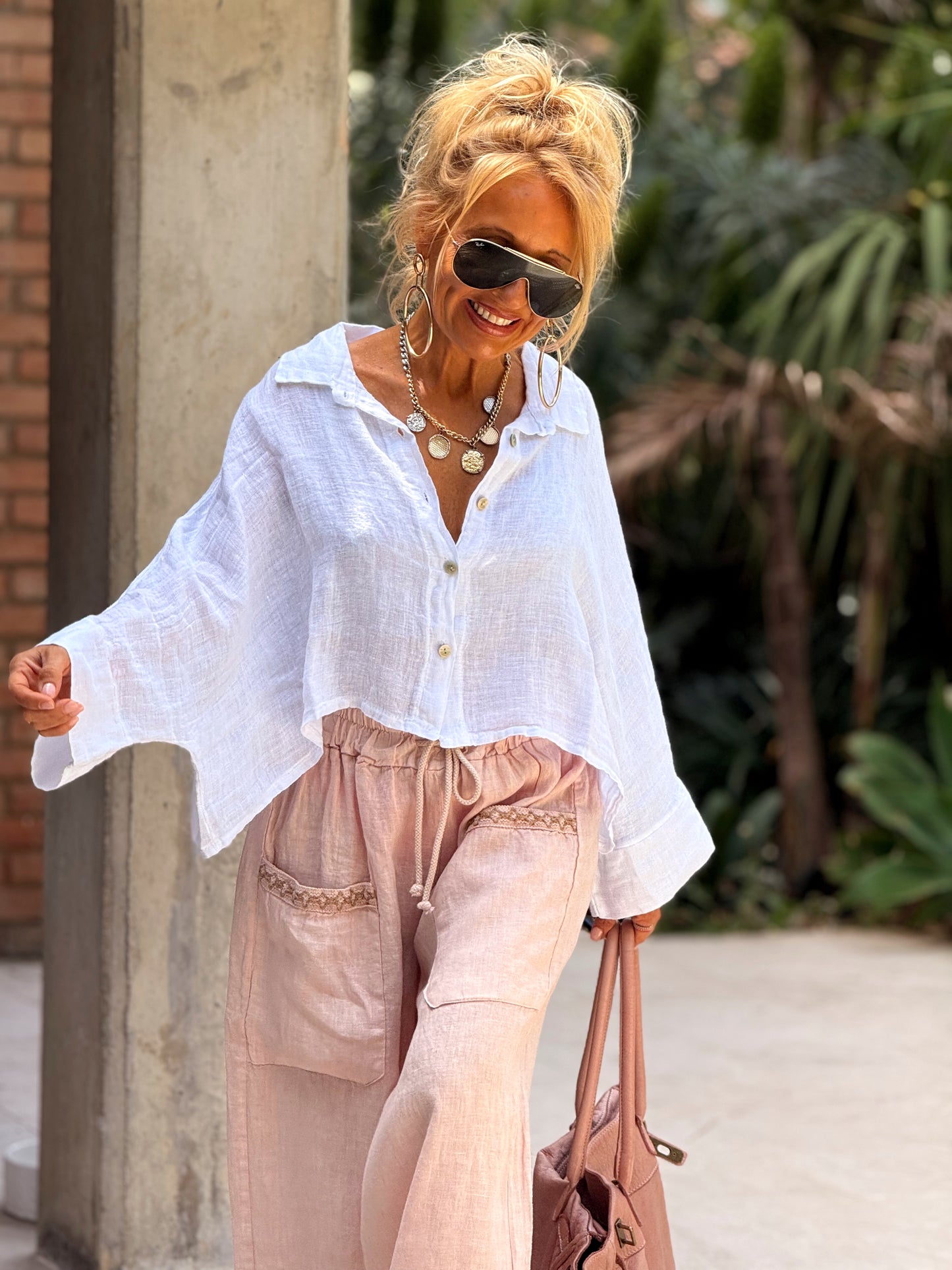 PANTALON OVERSIZE CON ENCAJE MULTICOLOR