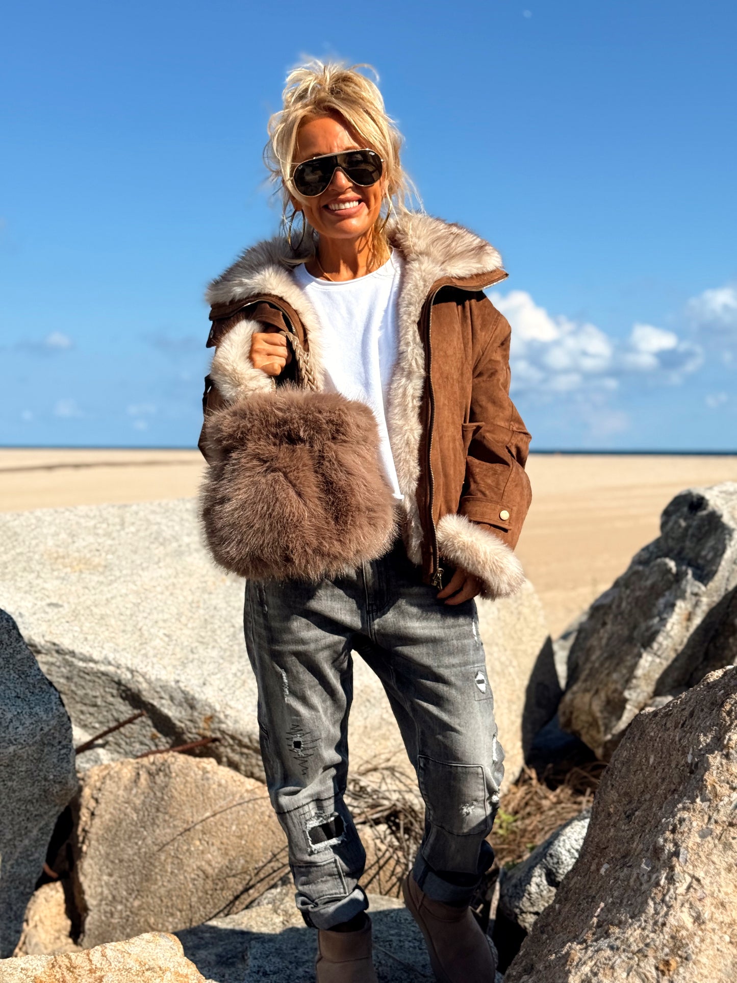 CHAQUETA GAMUZA DE PELO SINTÉTICO REVERSIBLE MARRON