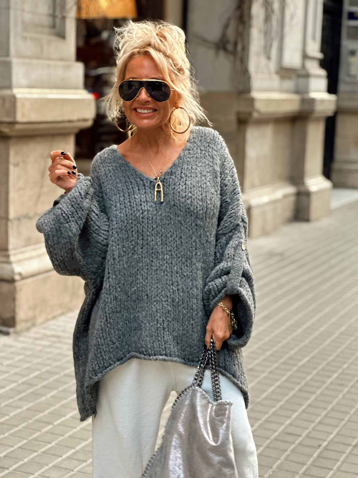 JERSEY DE PUNTO OVERSIZE LOUIS GRIS