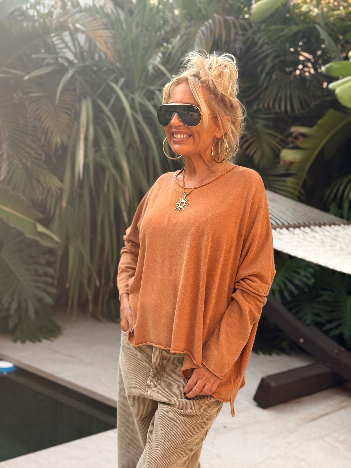 CAMISETA DESGASTADA OVERSIZE DANI MULTICOLOR