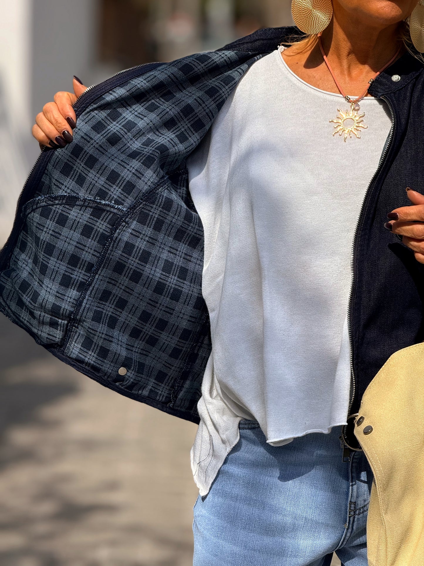 CHAQUETA CORTA CON FORRO CUADRADOS TEJANO