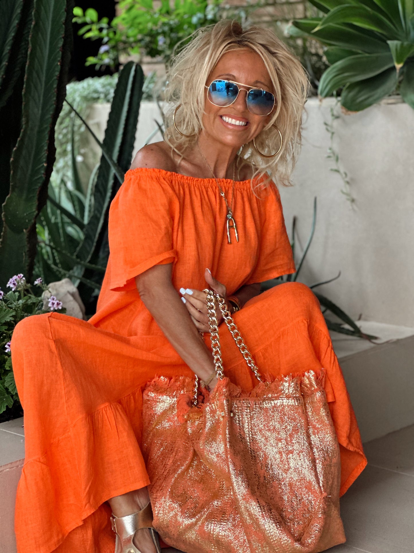 BOLSO CON CADENA DORADA ST-TROPEZ NARANJA-DORADO