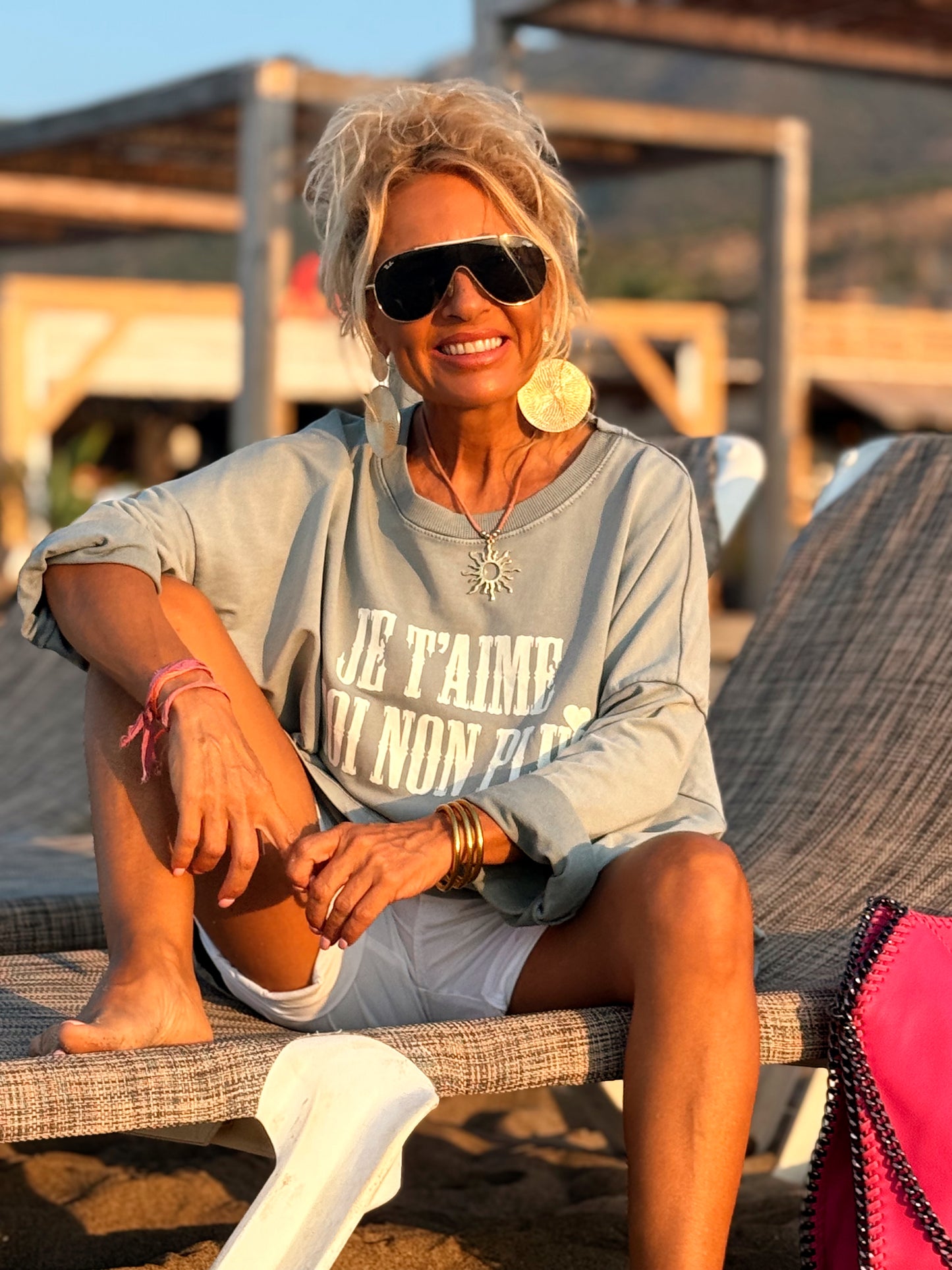 SUDADERA OVERSIZE JE T’AIME MOI NON PLUS MULTICOLOR