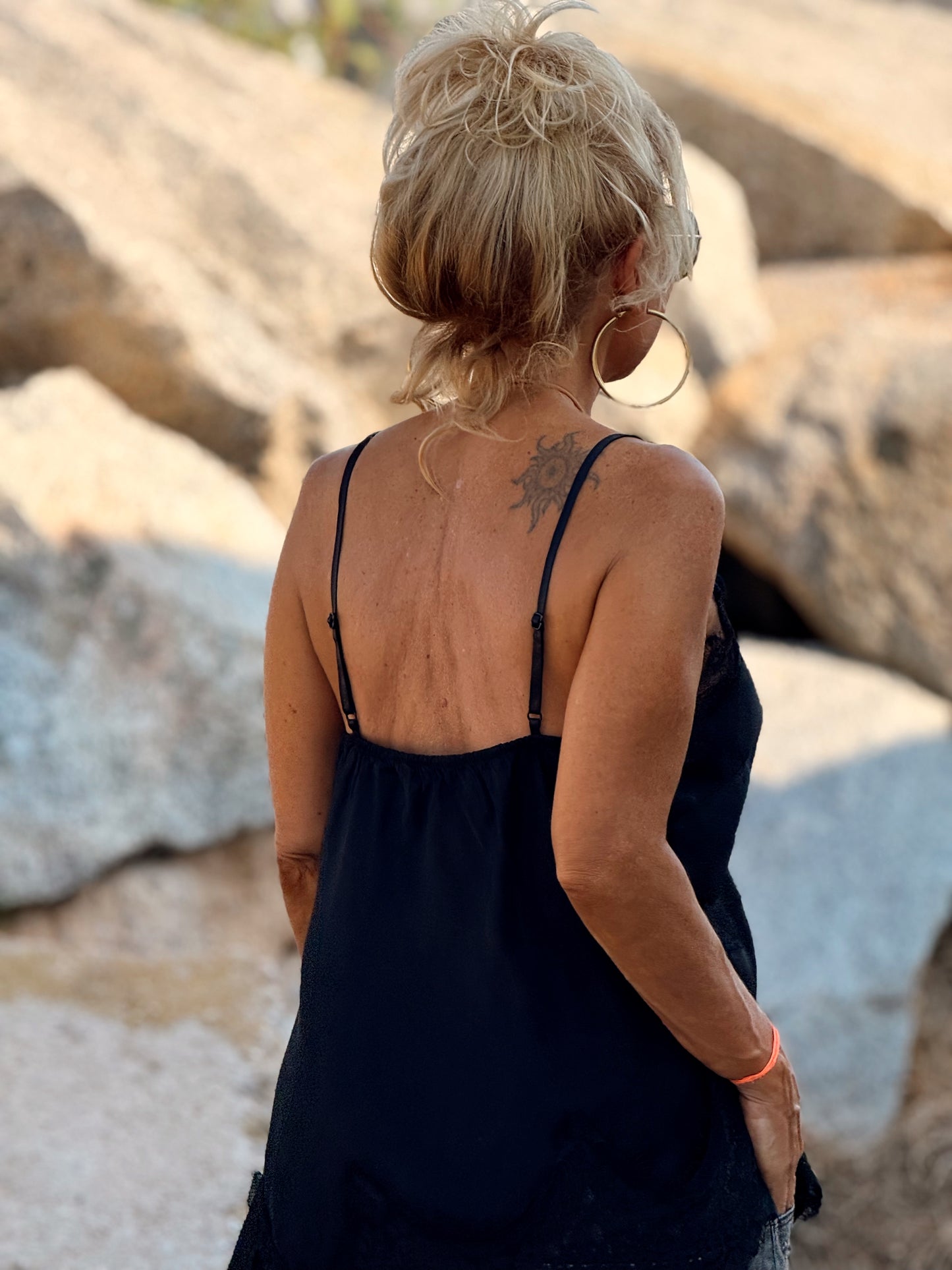 TOP LENCERO ASIMÉTRICO MULTICOLOR