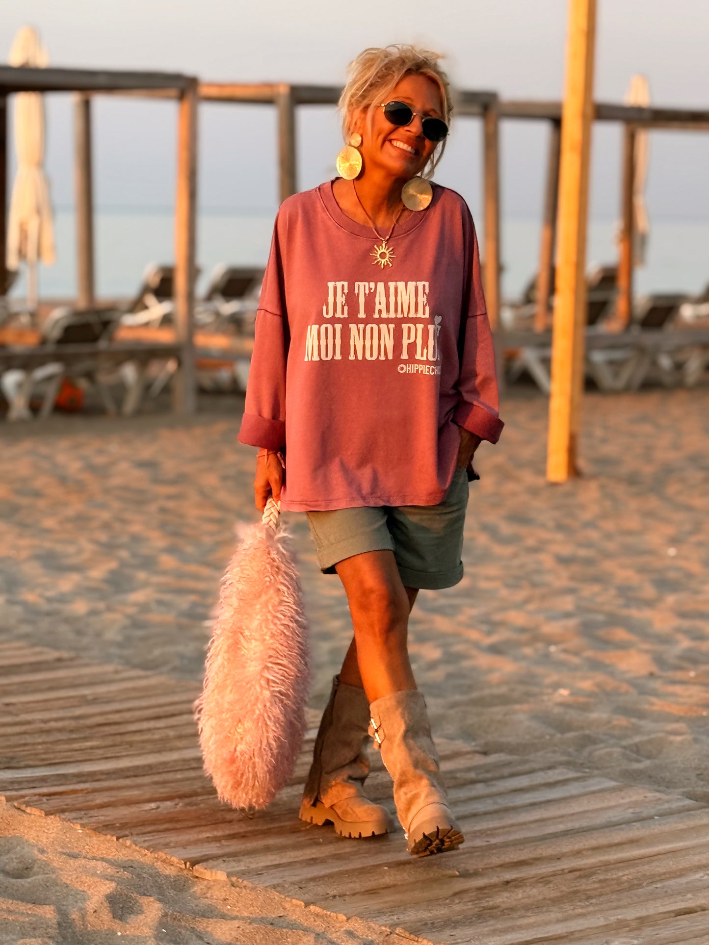 SUDADERA OVERSIZE JE T’AIME MOI NON PLUS MULTICOLOR