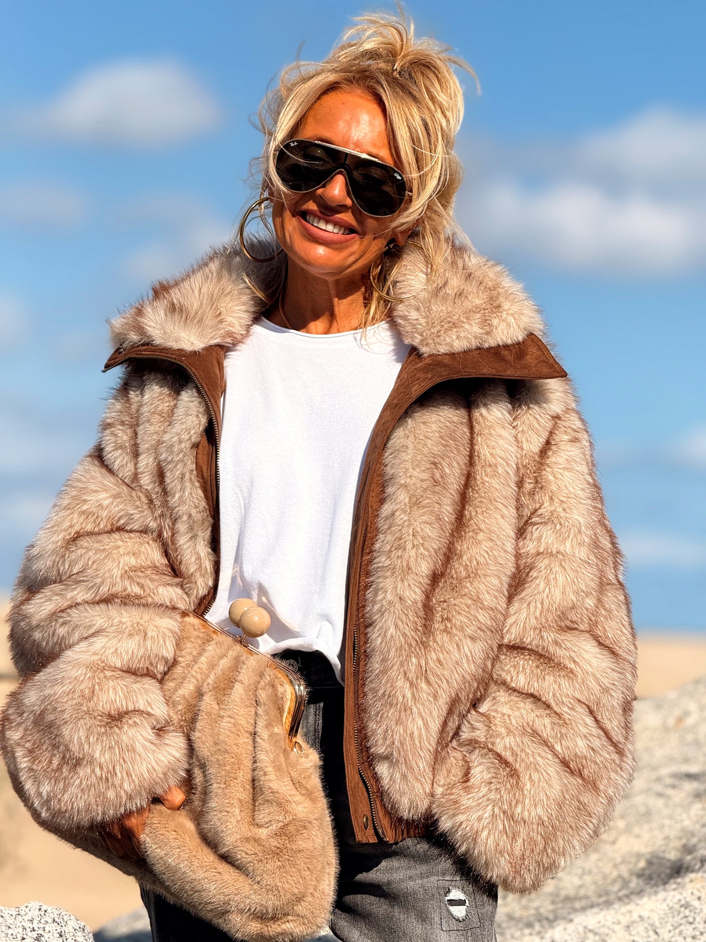 CHAQUETA GAMUZA DE PELO SINTÉTICO REVERSIBLE MARRON