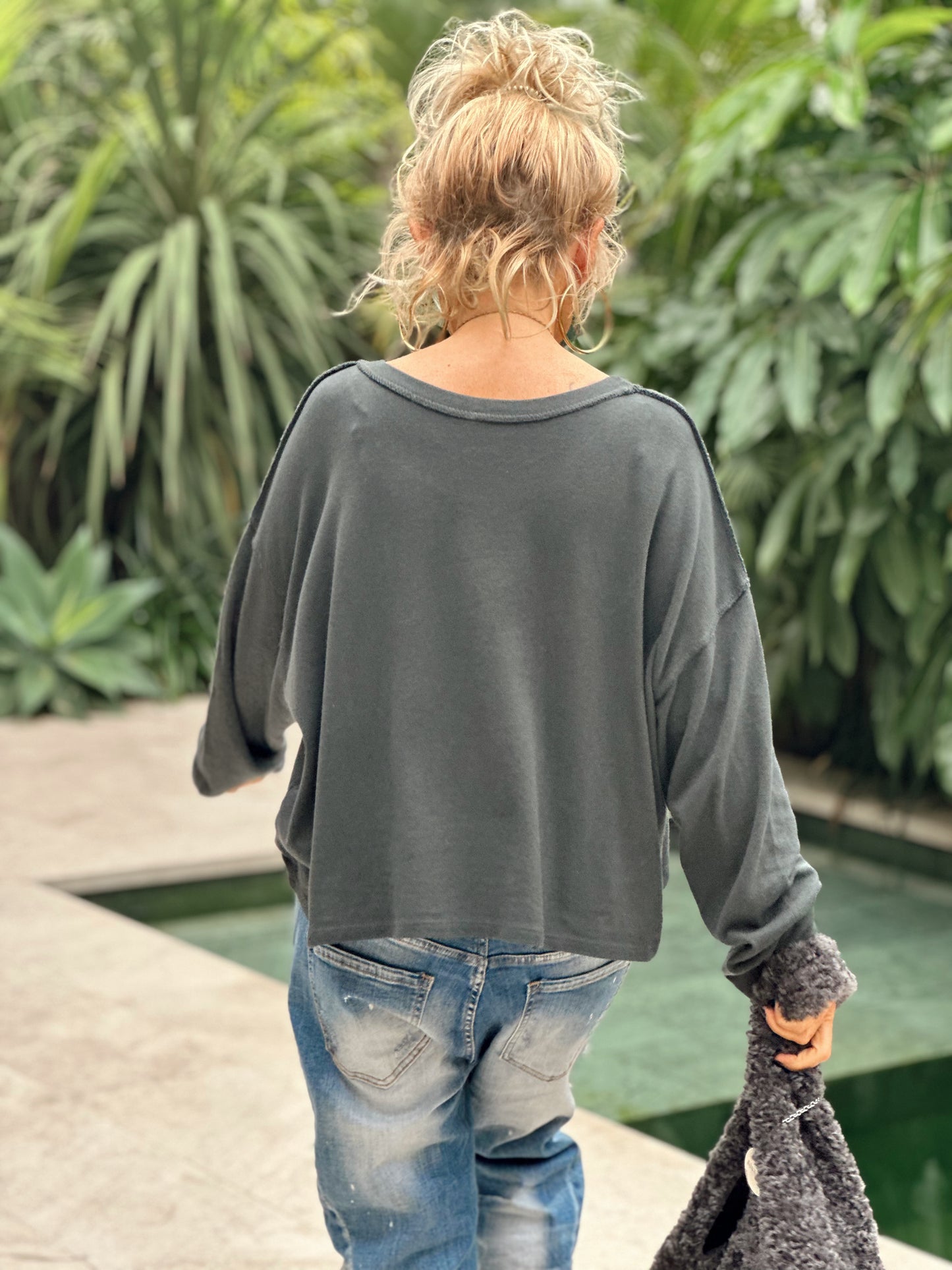 CAMISETA OVERSIZE SHILA GRIS