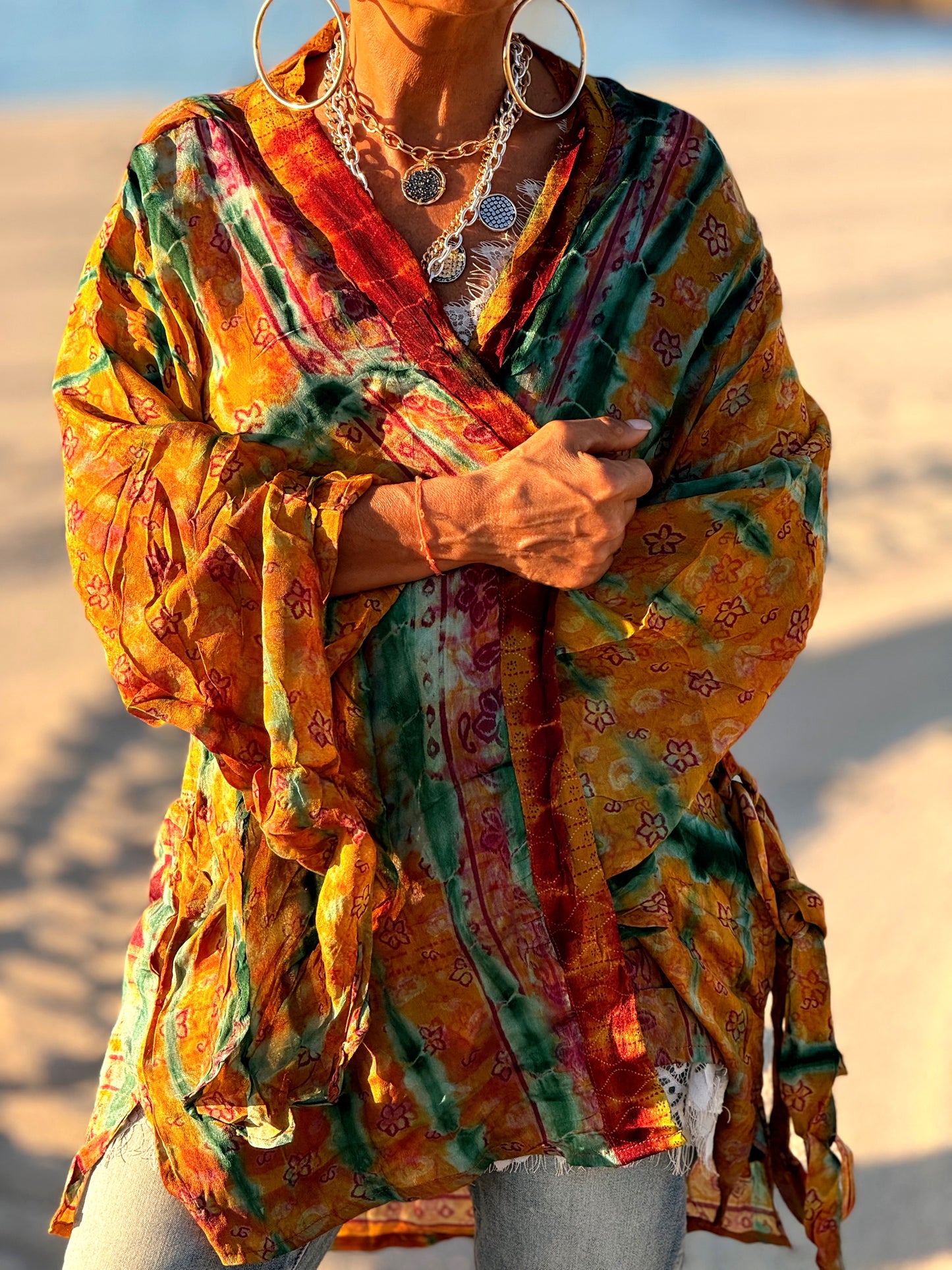 KIMONO CORTO ESTAMPADO MANGA LARGA CREPE DE SEDA MULTICOLOR