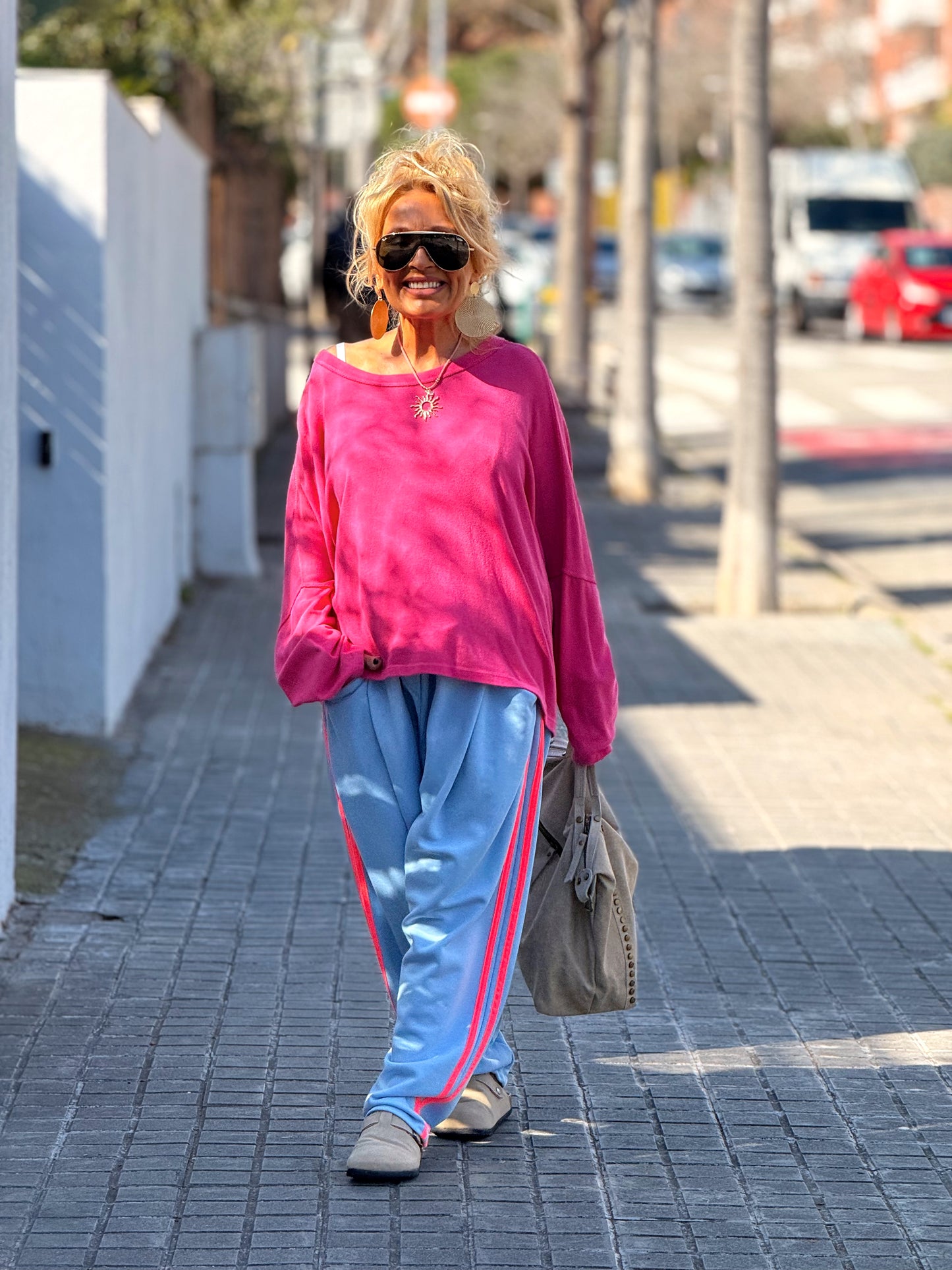 PANTALON BAGGY OVERSIZE CON RAYA LATERAL CELESTE