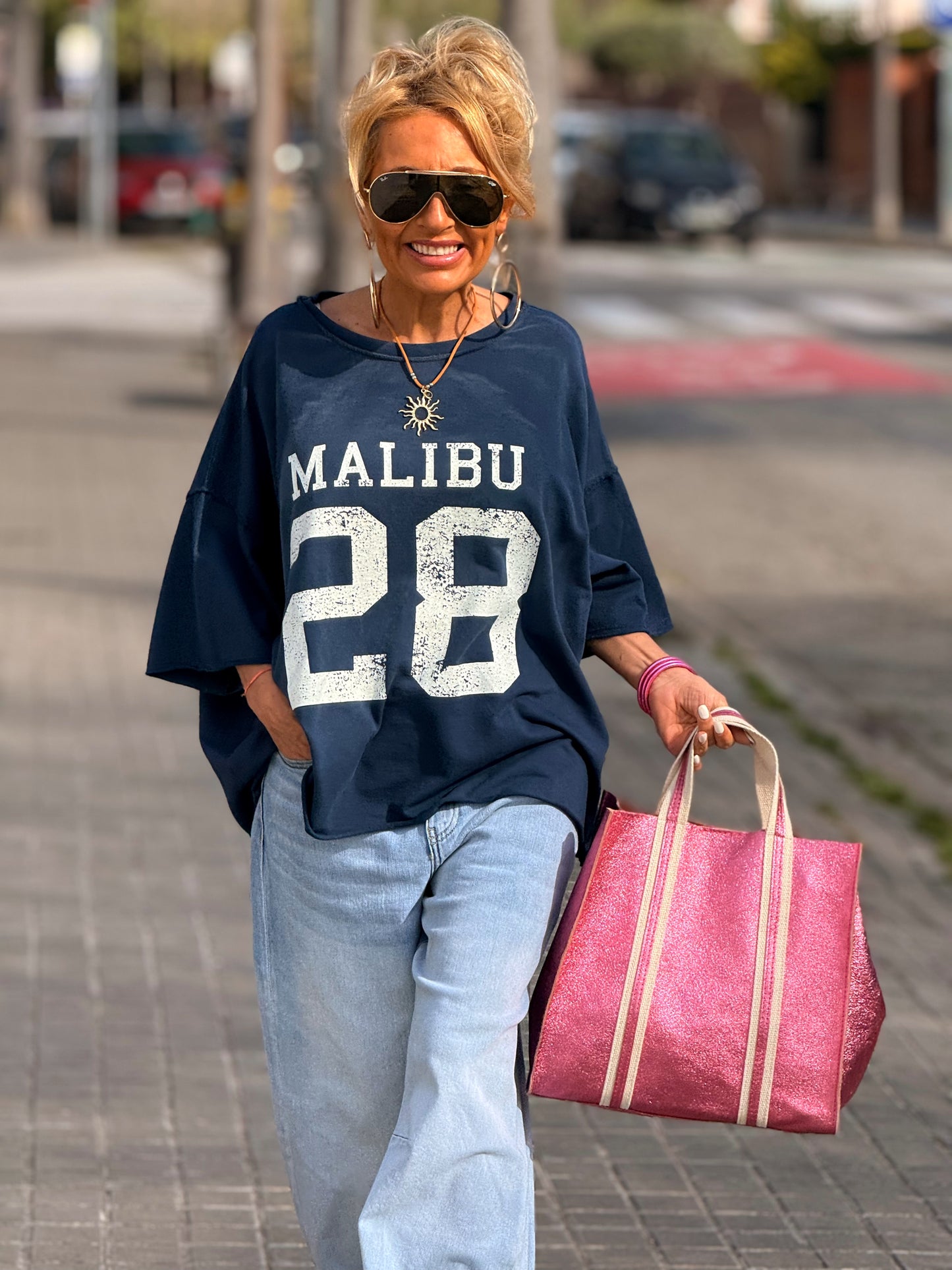 CAMISETA SUPER OVERSIZE DESGASTADA MALIBU MULTICOLOR