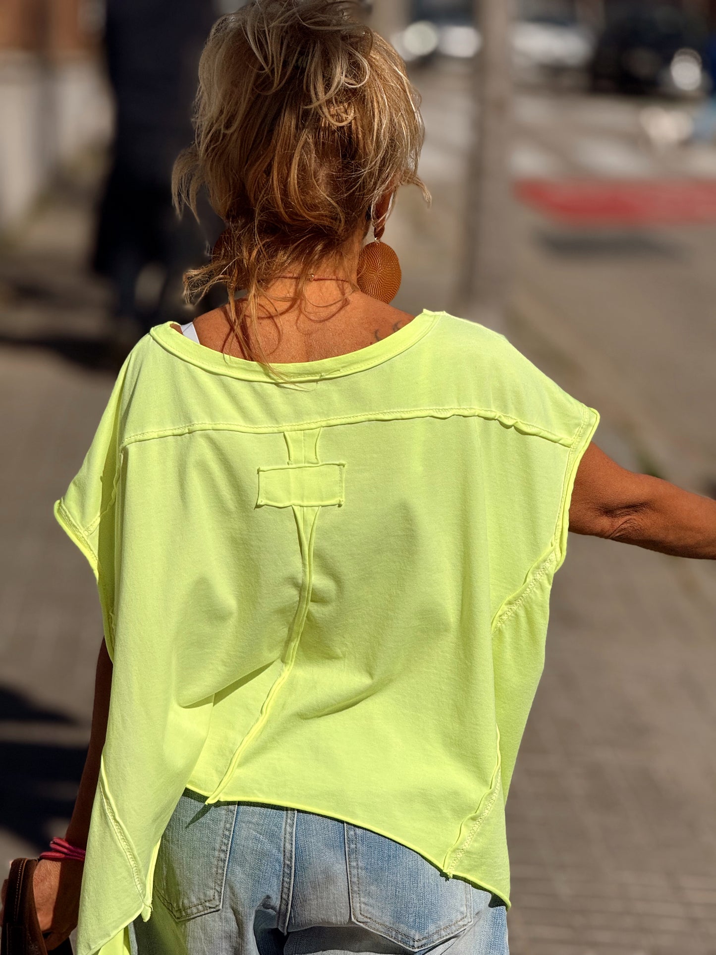CAMISETA ASIMÉTRICA SACHA MULTICOLOR