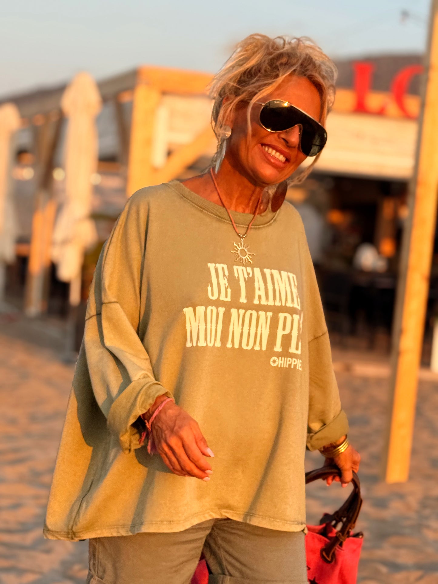 SUDADERA OVERSIZE JE T’AIME MOI NON PLUS MULTICOLOR