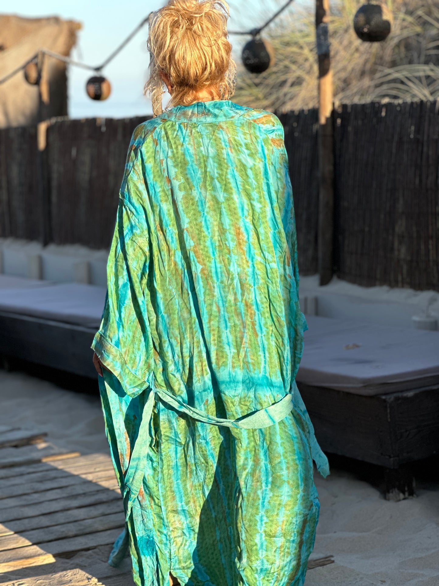 KIMONO OVERSIZE TYE&DIE MANGA LARGA MULTICOLOR