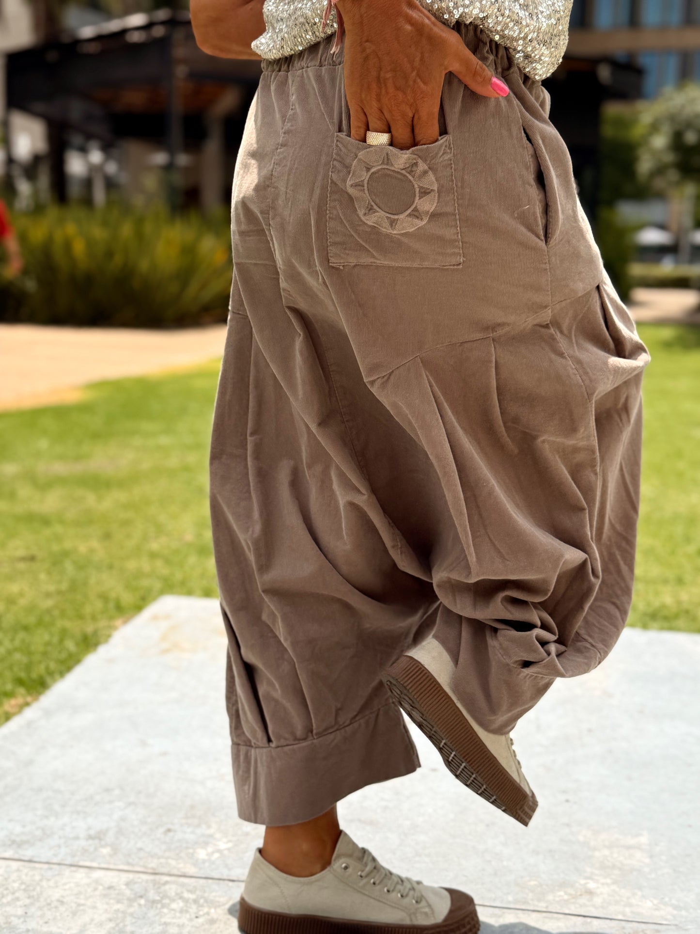 PANTALONES PANA CROPPED BAGGY OVERSIZE MULTICOLOR