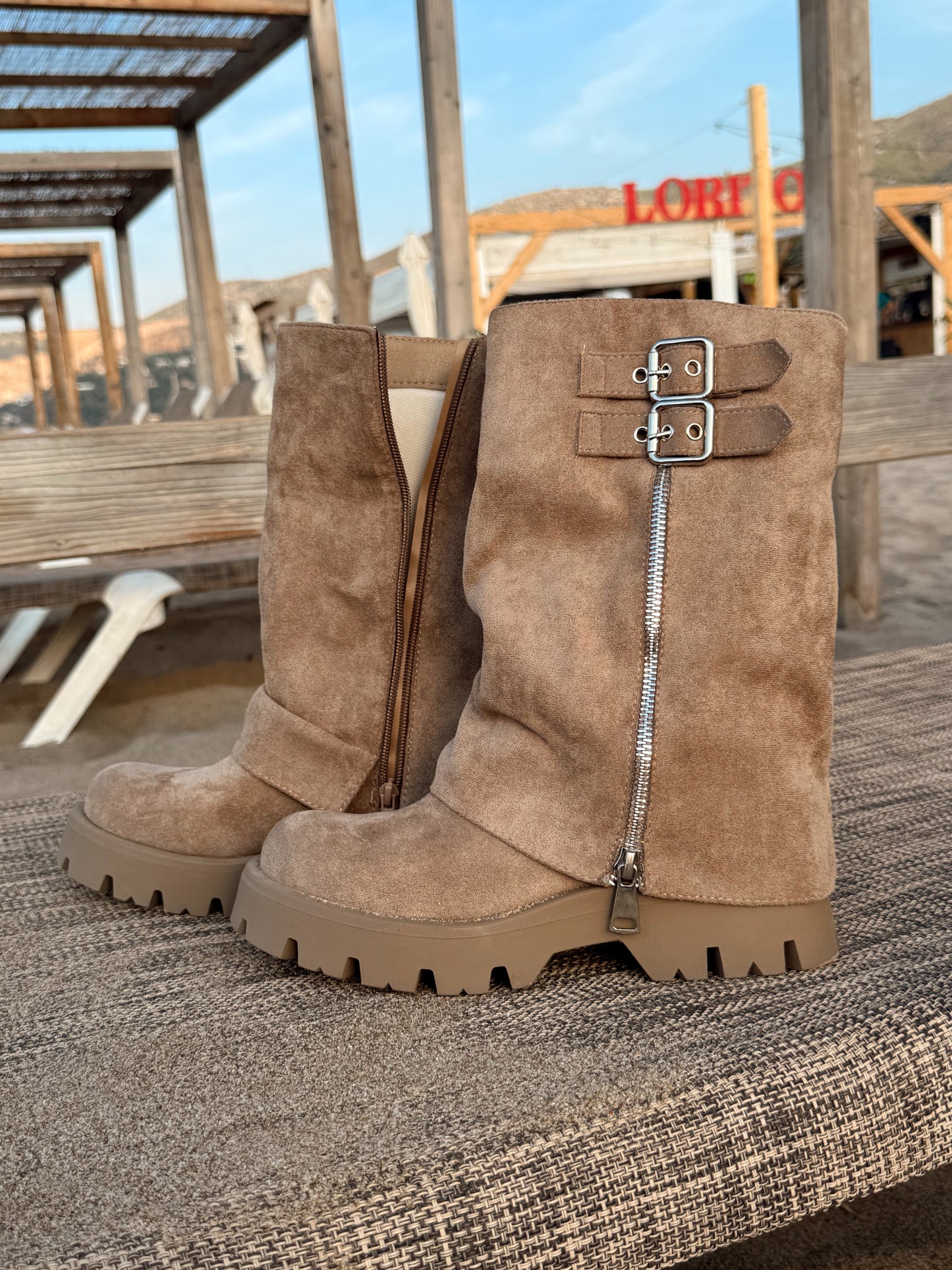 BOTAS ANTE MOTERO BEIGE