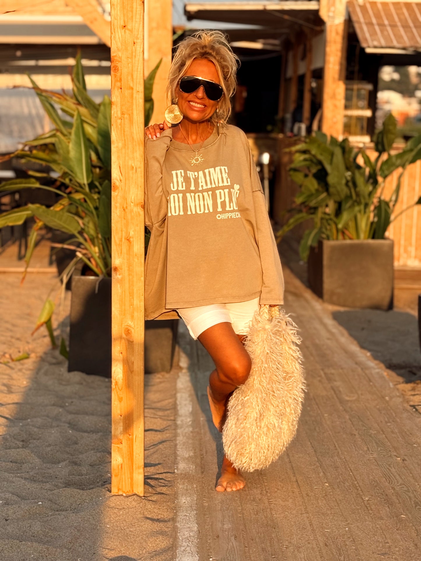 SUDADERA OVERSIZE JE T’AIME MOI NON PLUS MULTICOLOR