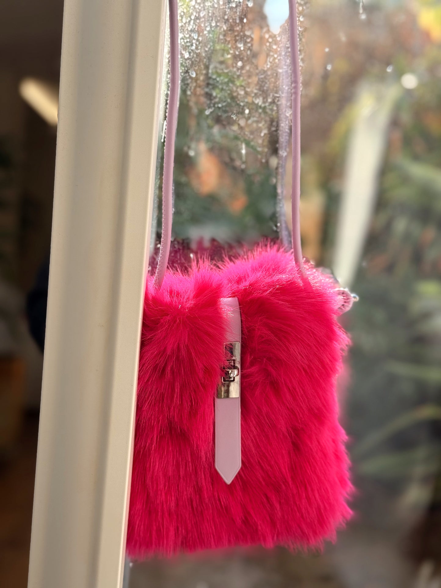 BOLSILLO DE OMBRO PELO SINTÉTICO MULTICOLOR