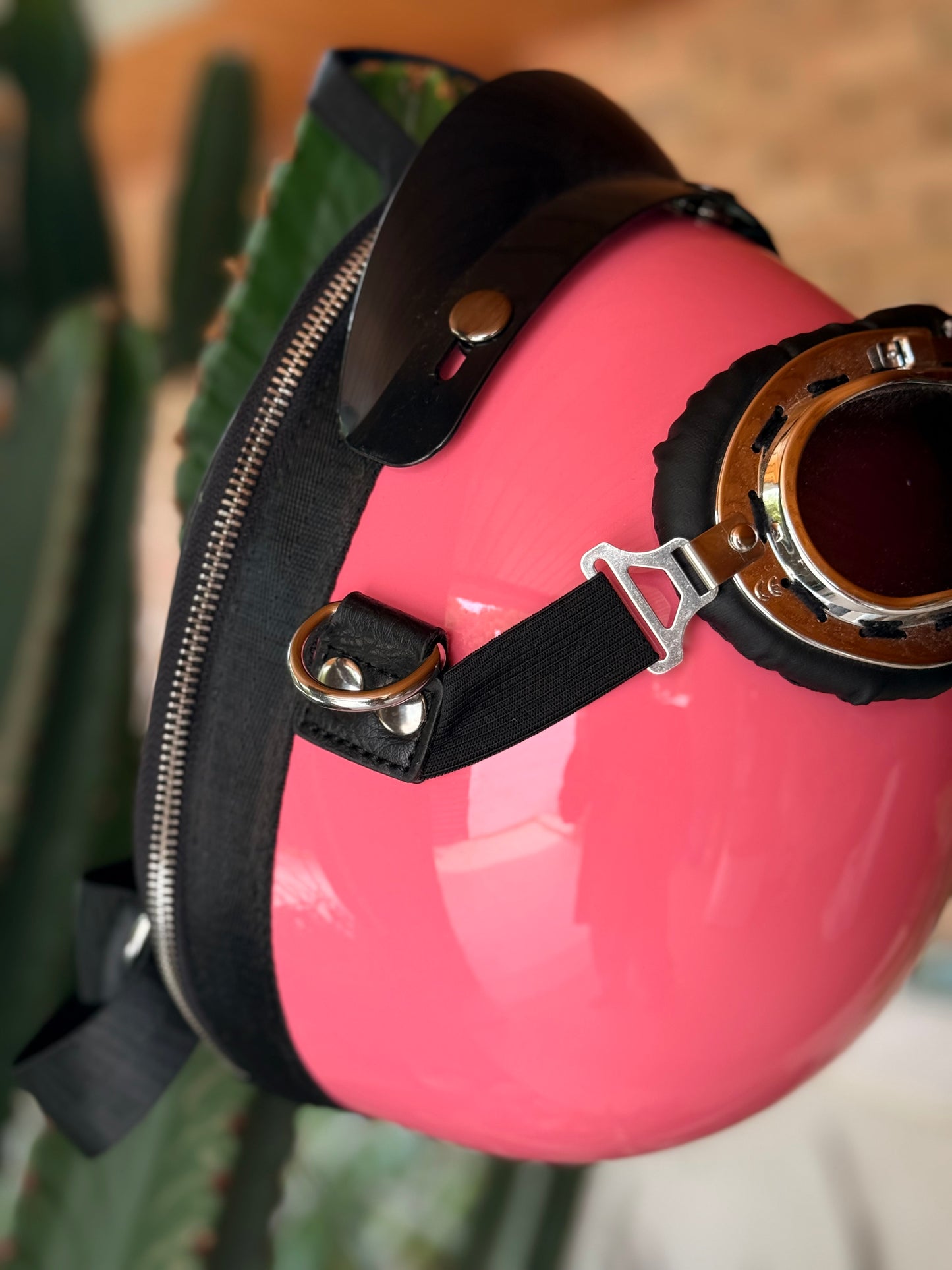 BOLSO-MOCHILA CASCO ROSA