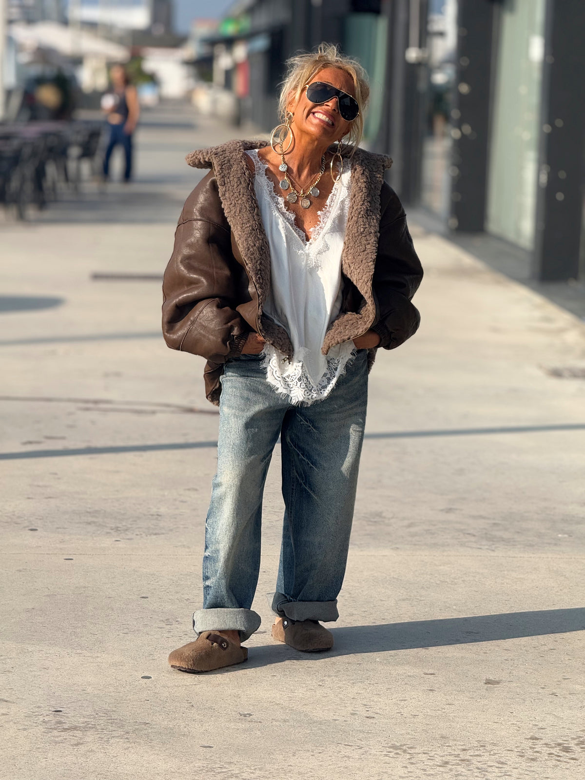 CHAQUETA OVERSIZE REVERSIBLE MOKA