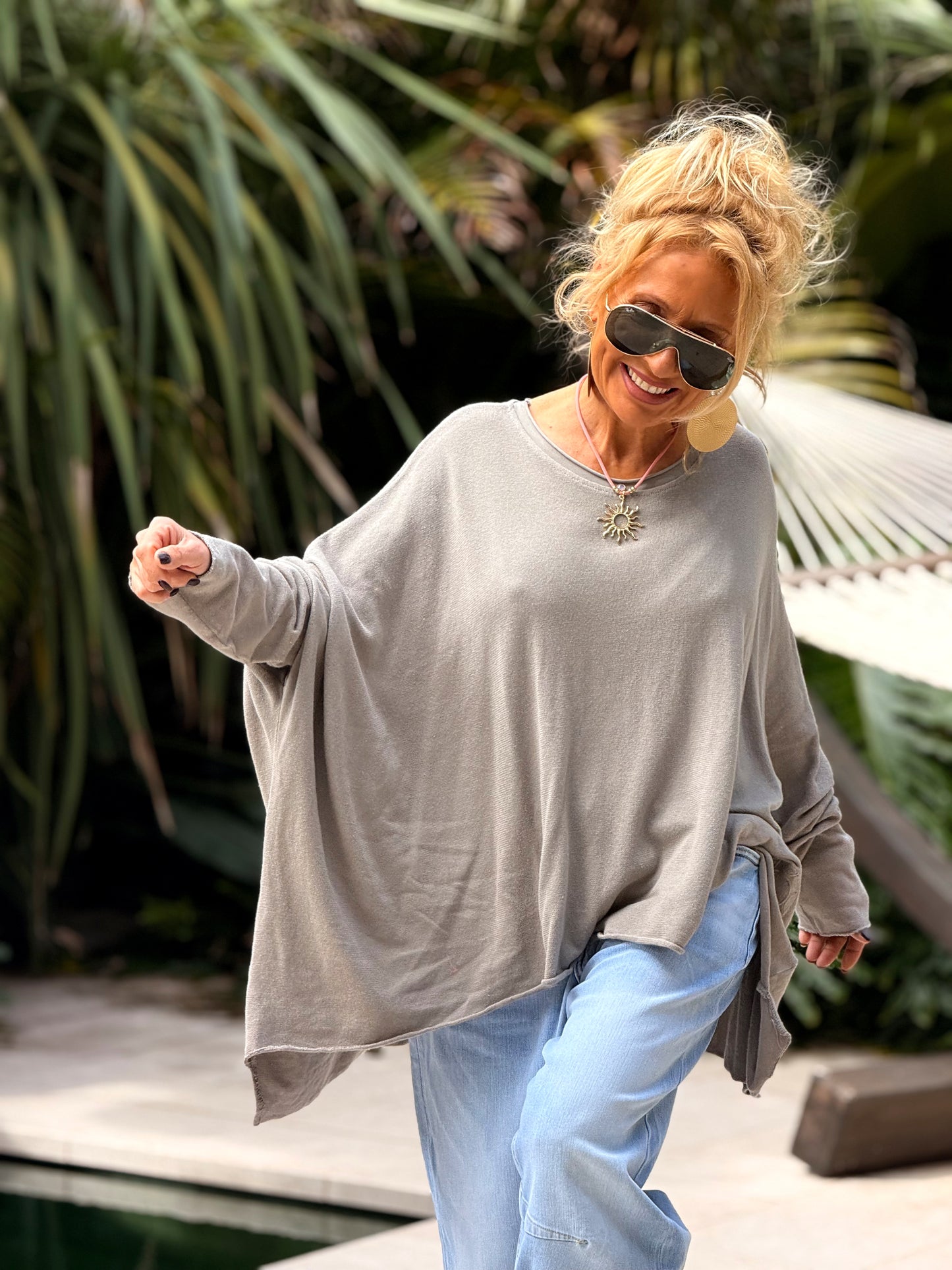 CAMISETA DESGASTADA SUPER OVERSIZE DANI MULTICOLOR