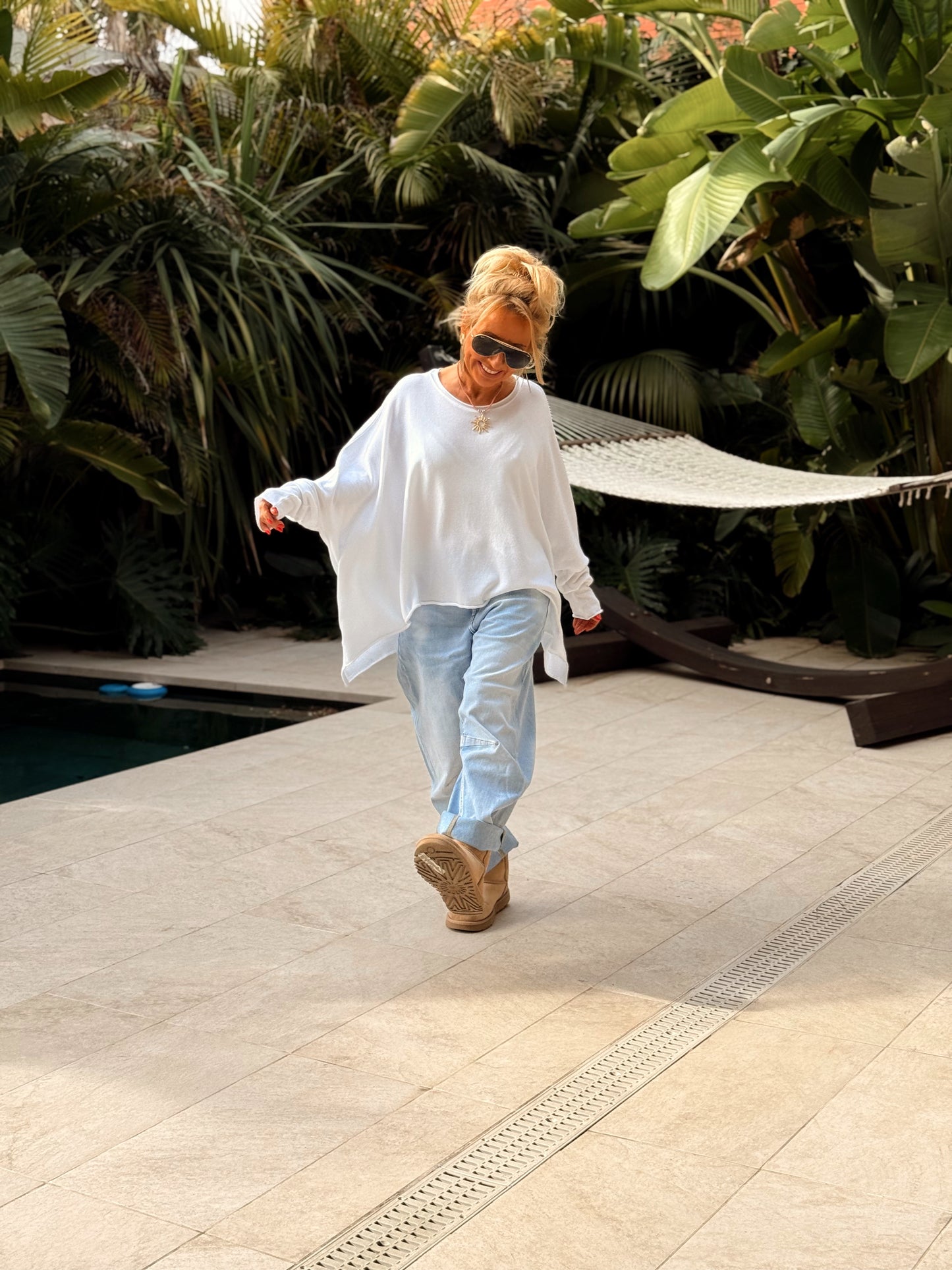 CAMISETA DESGASTADA SUPER OVERSIZE DANI MULTICOLOR