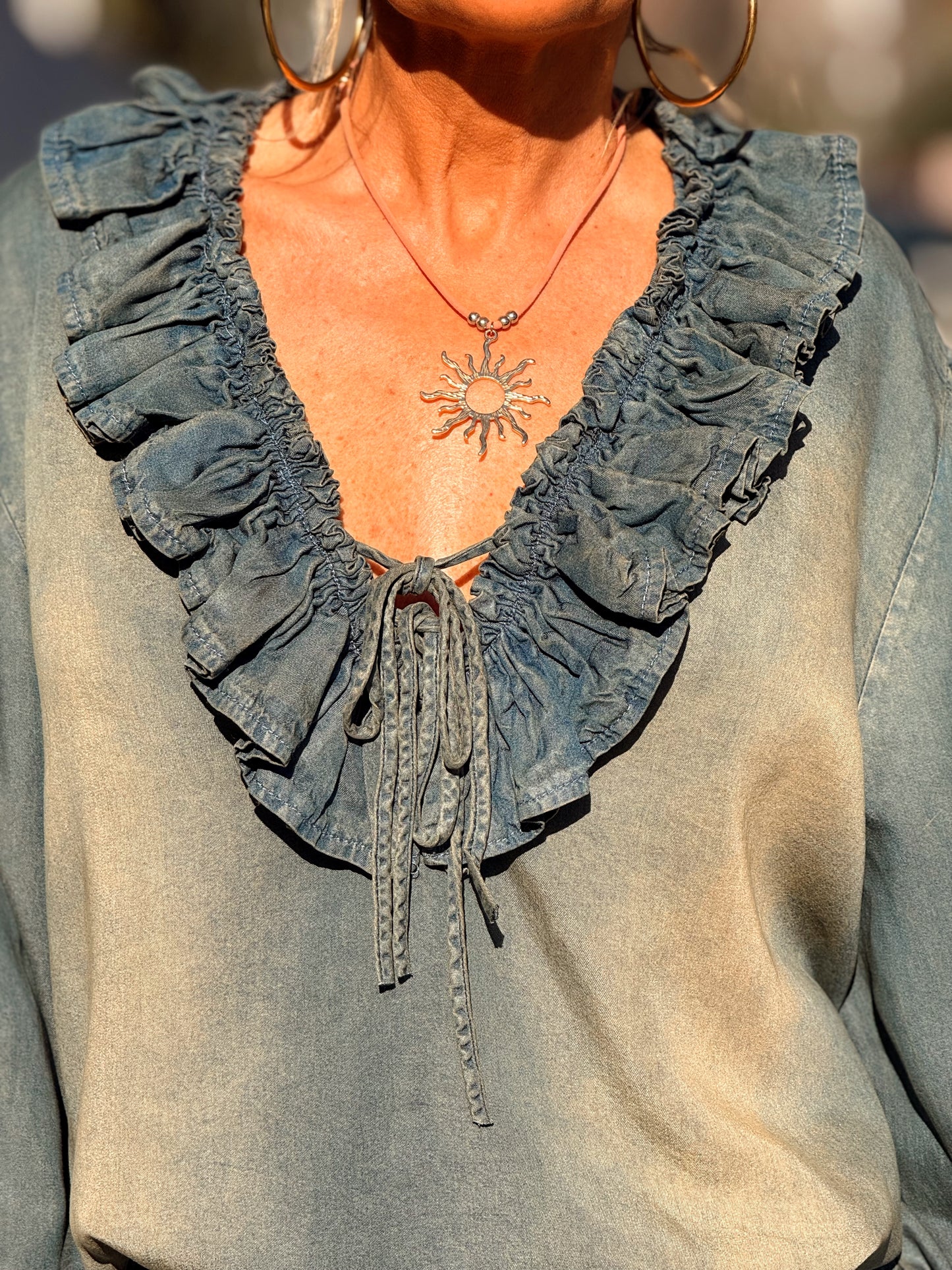 BLUSA VAQUEROS VOLANTE MULTICOLOR