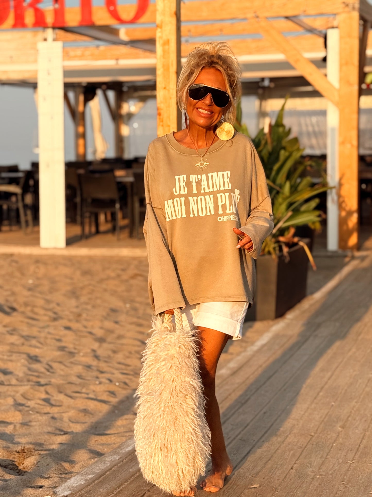 SUDADERA OVERSIZE JE T’AIME MOI NON PLUS MULTICOLOR