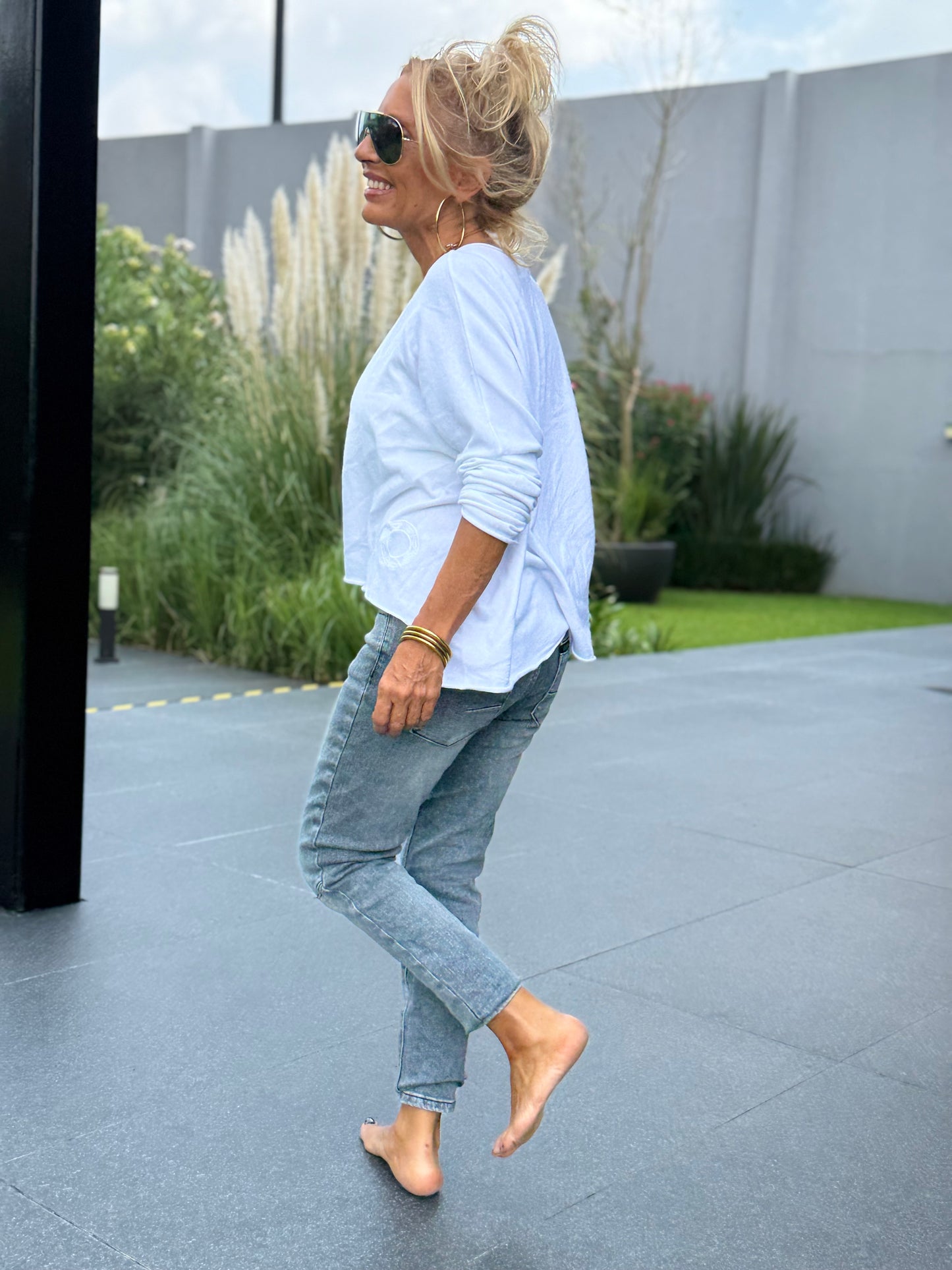 JEANS VAQUEROS GABY GRIS