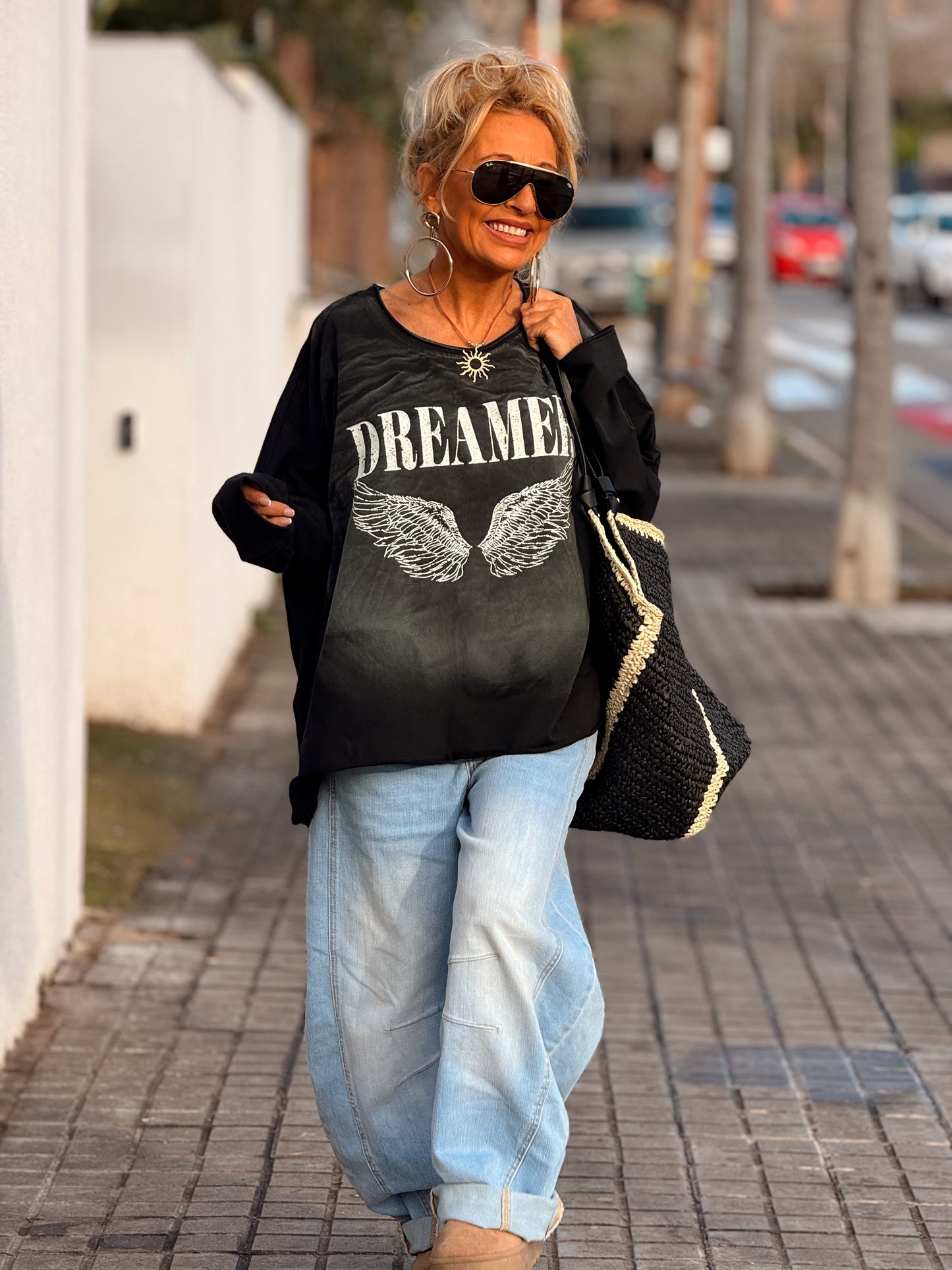 CAMISETA DESGASTADA DREAMER MULTICOLOR