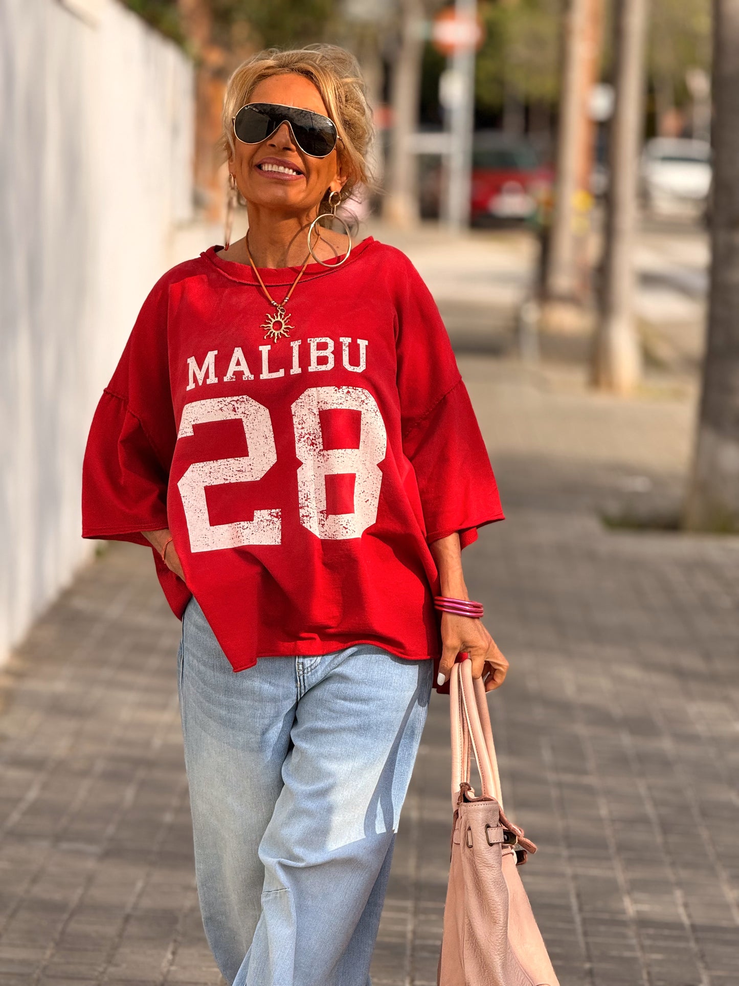 CAMISETA SUPER OVERSIZE DESGASTADA MALIBU MULTICOLOR
