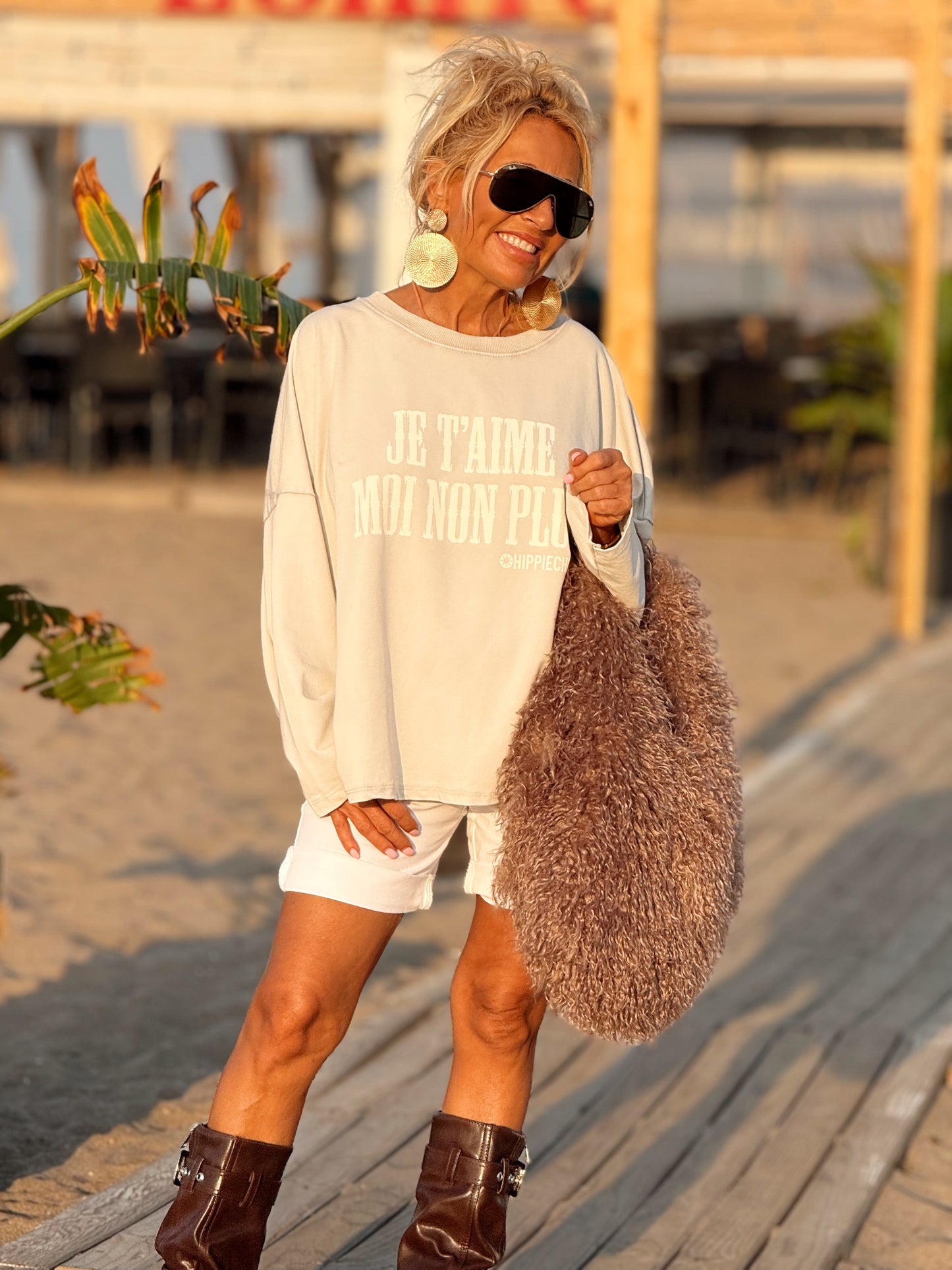 SUDADERA OVERSIZE JE T’AIME MOI NON PLUS MULTICOLOR