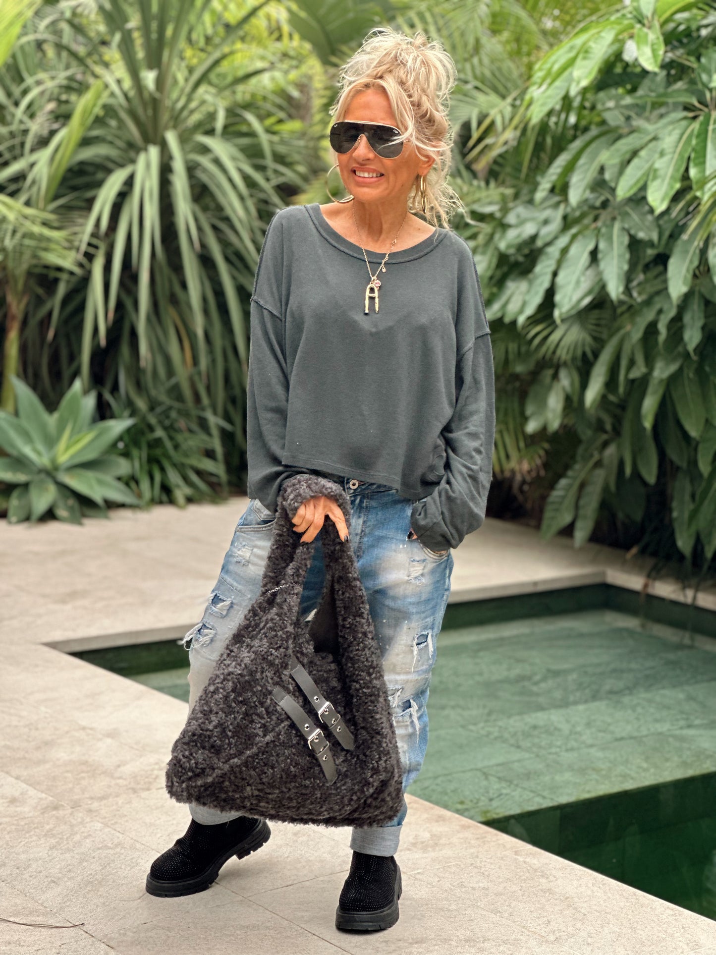 CAMISETA OVERSIZE SHILA GRIS