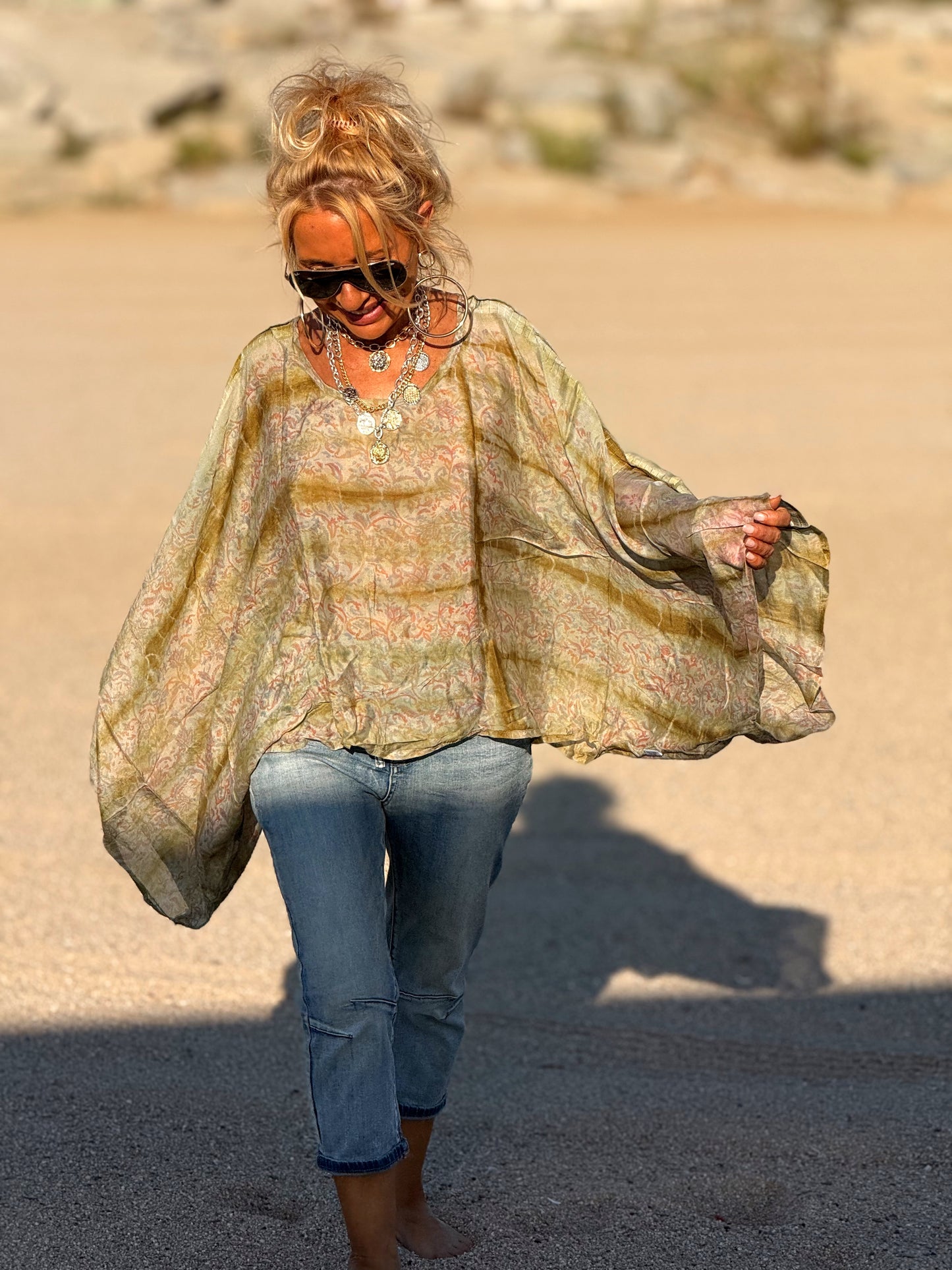 BLUSA-CAPA ESTAMPADO CREPE DE SEDA INDY MULTICOLOR