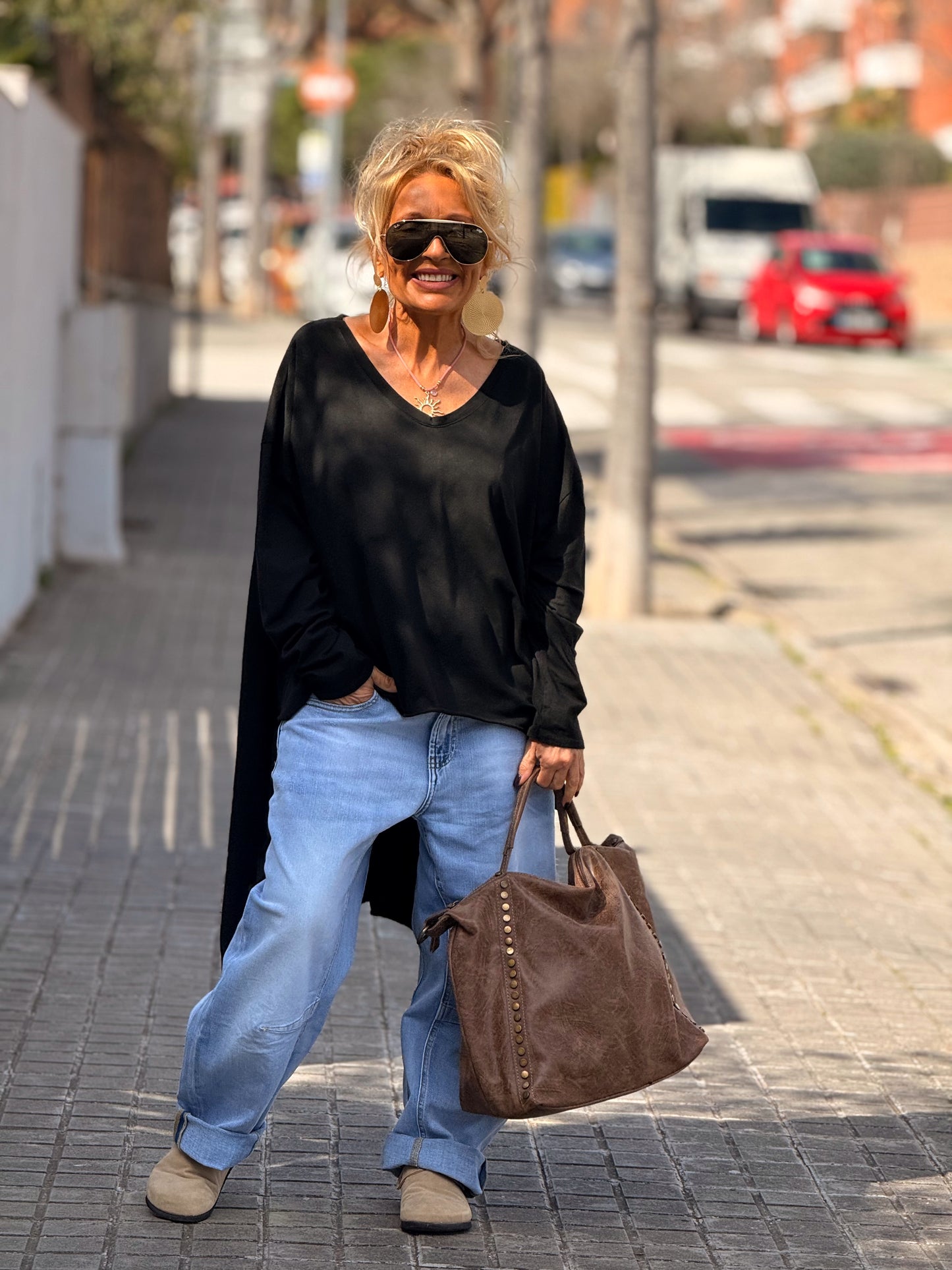 CAMISETA OVERSIZE ASIMÉTRICA MULTICOLOR