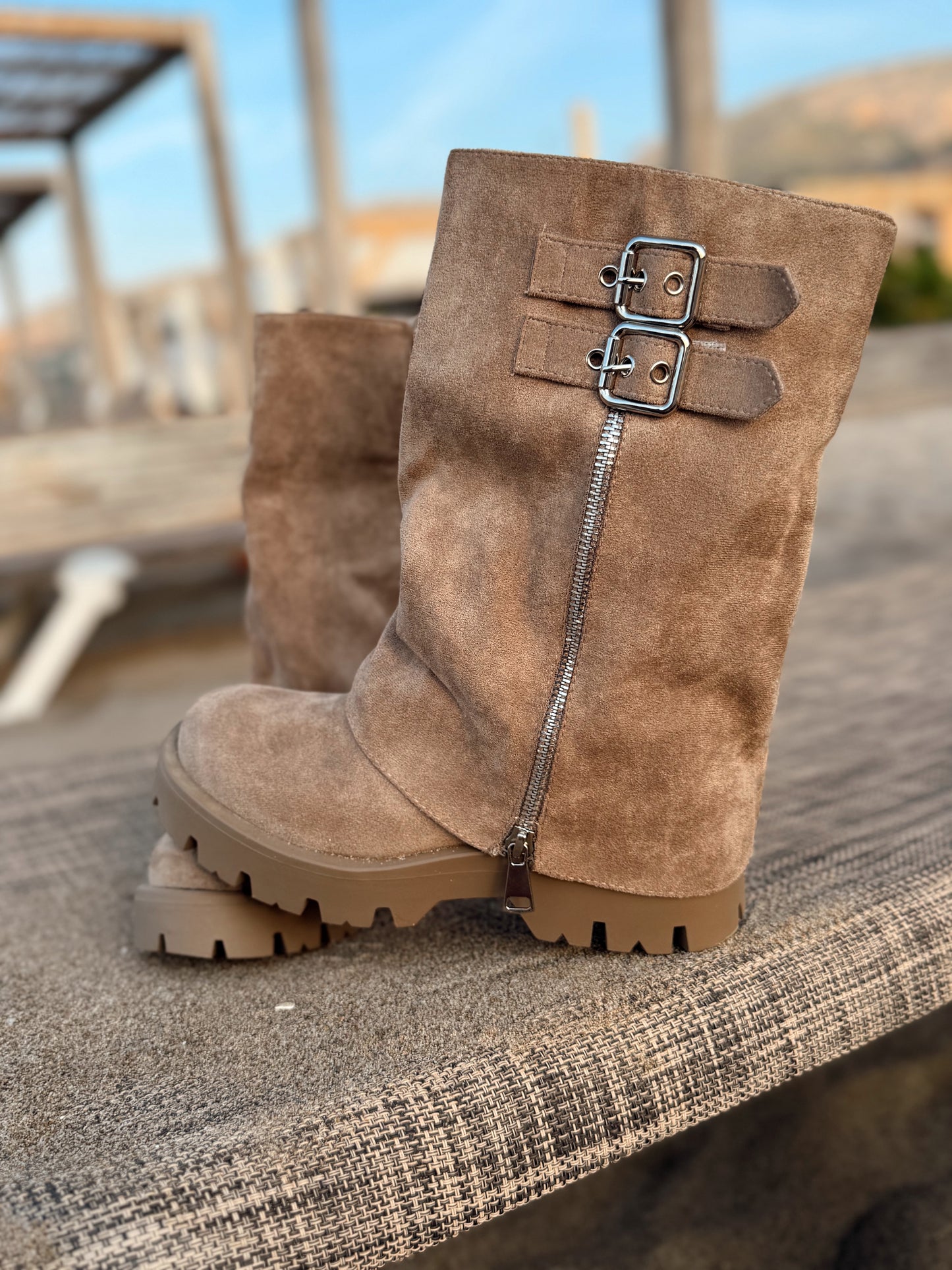 BOTAS ANTE MOTERO BEIGE