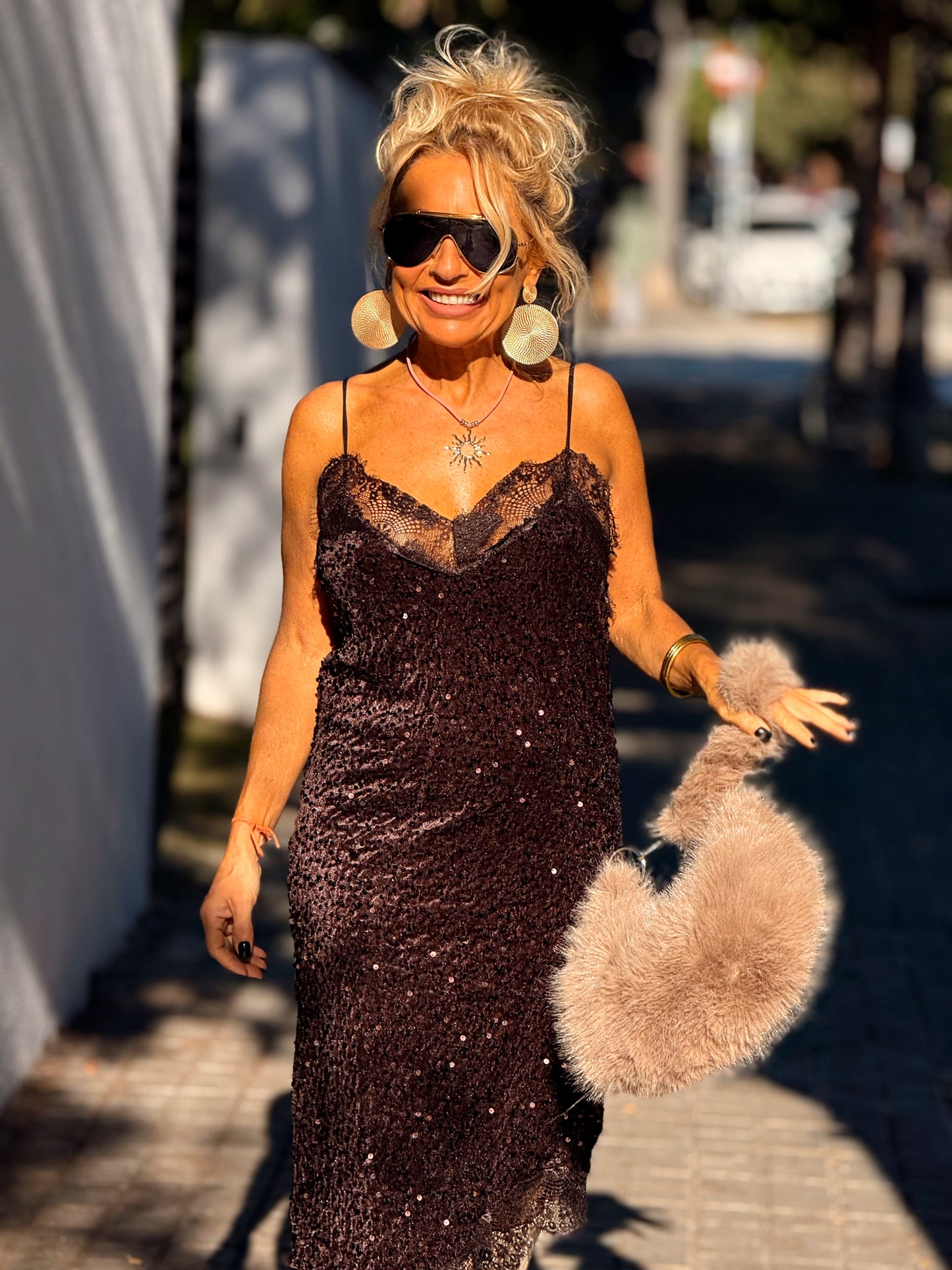 VESTIDO LENTEJUELAS MARRÓN