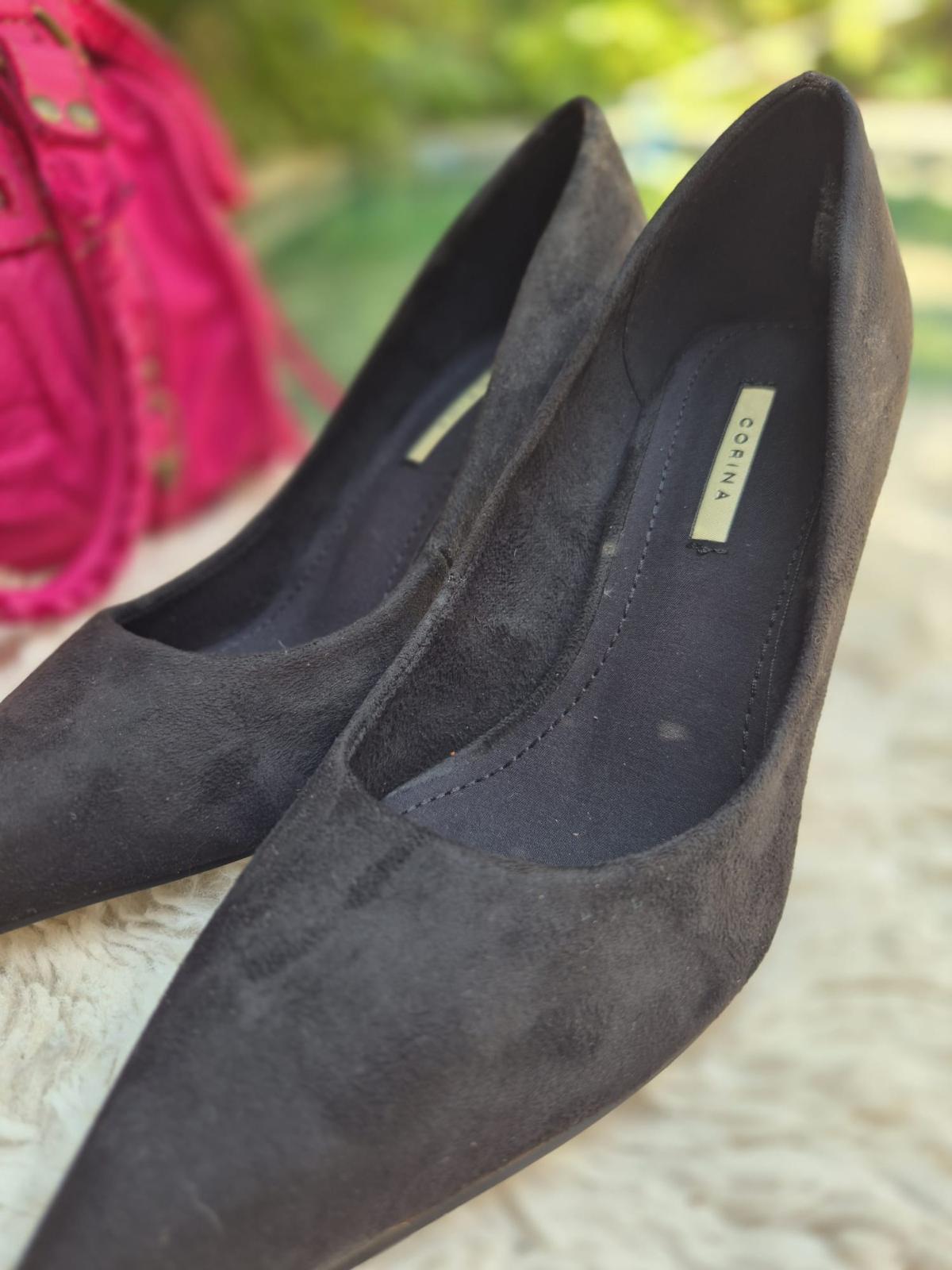 ZAPATOS DE TACÓN SHARON NEGRO