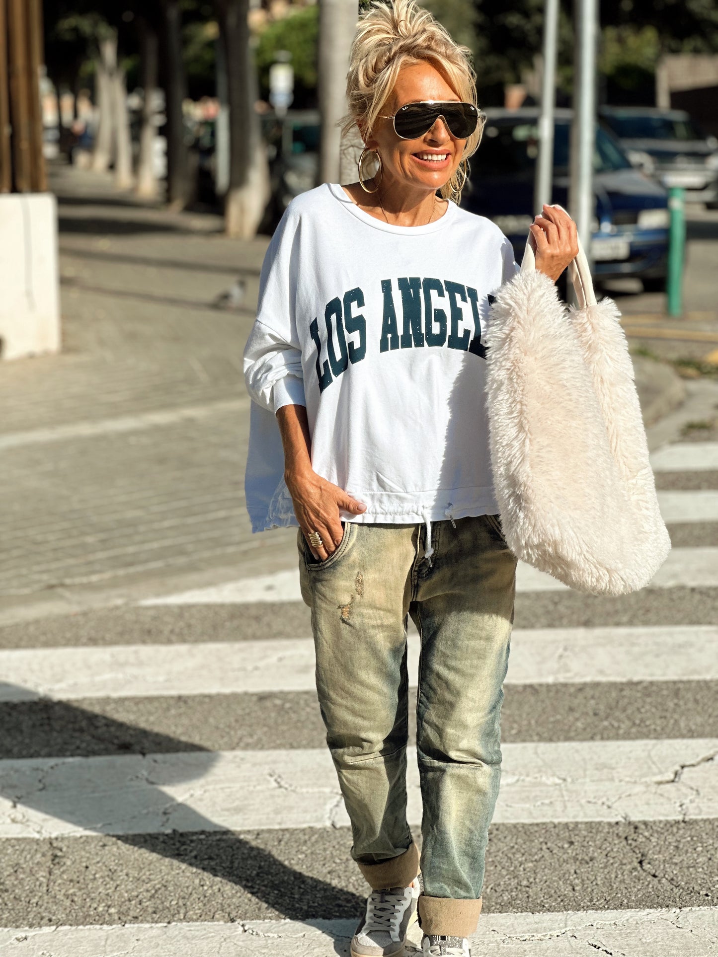 SUDADERA OVERSIZE CON CORDÓN LOS ANGELES BLANCO