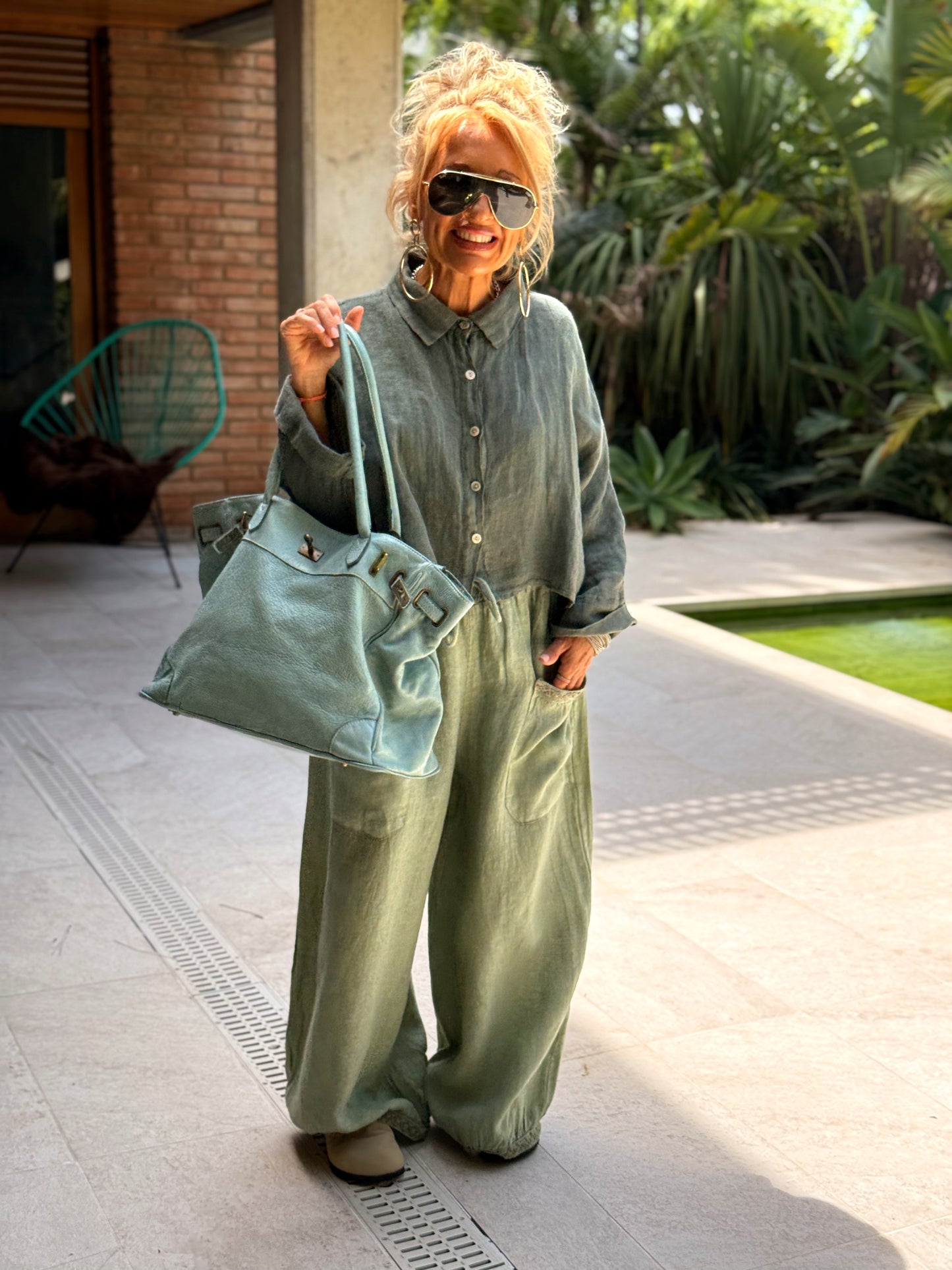 PANTALON OVERSIZE CON ENCAJE MULTICOLOR