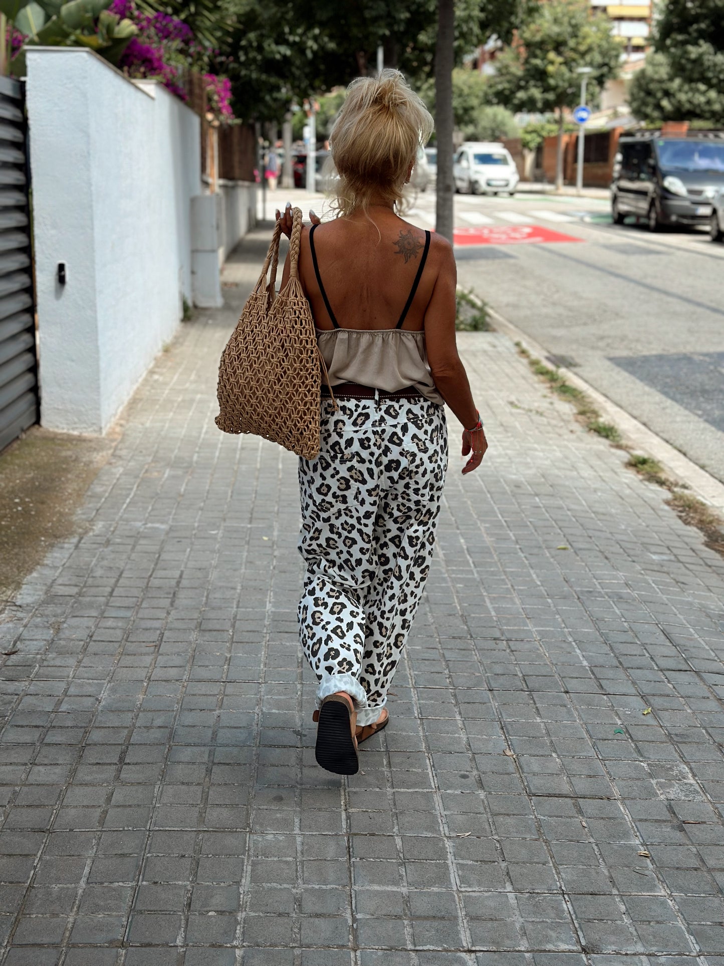 PANTALON CON CINTURÓN ANIMAL PRINT CRUDO