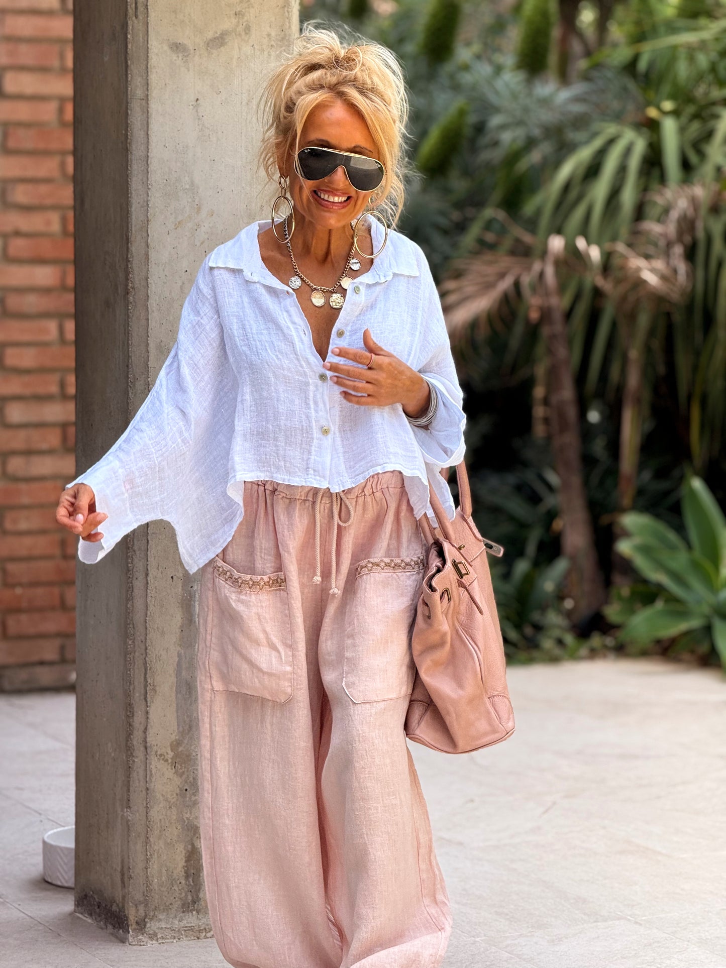 PANTALON OVERSIZE CON ENCAJE MULTICOLOR