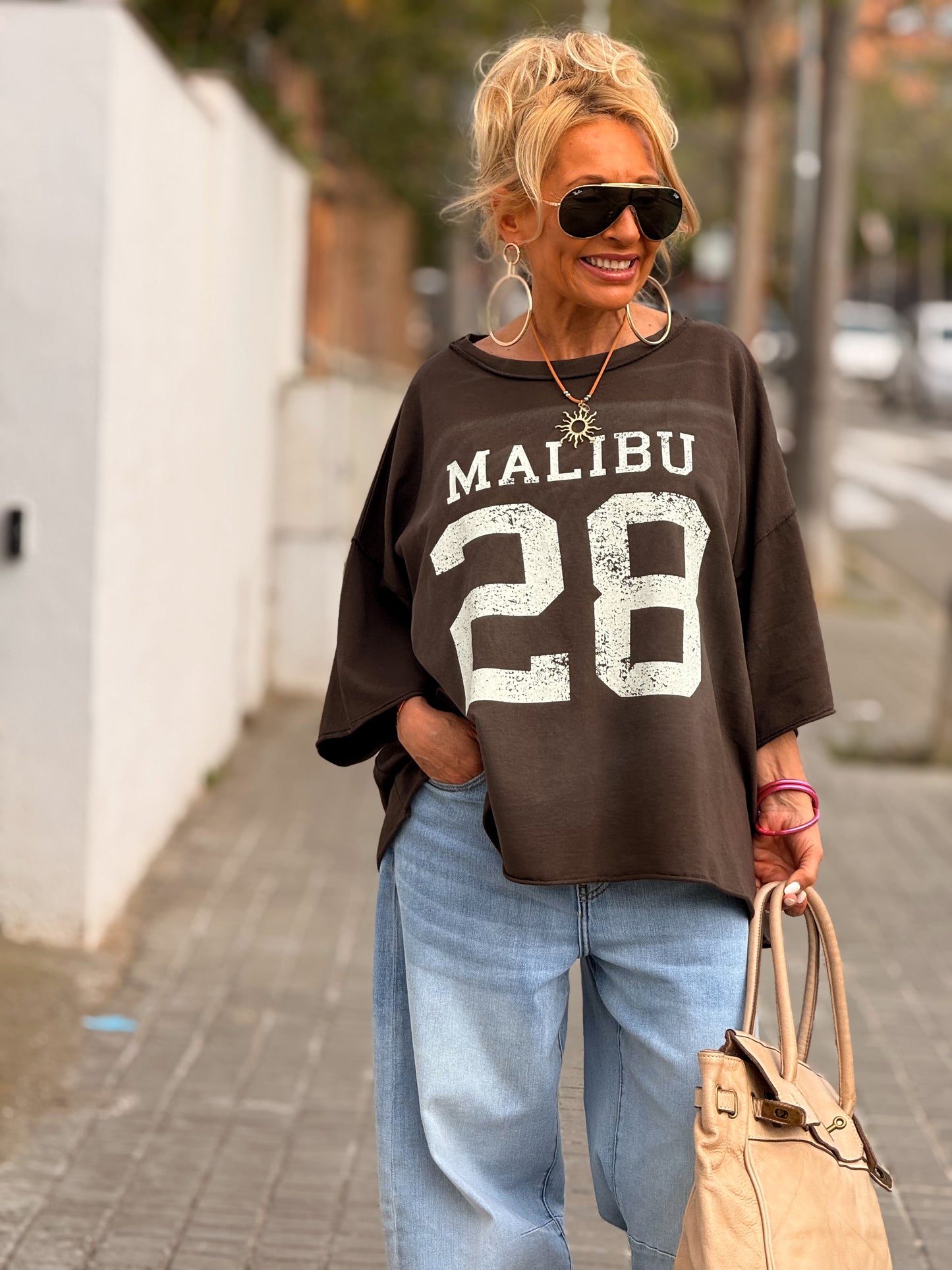 CAMISETA SUPER OVERSIZE DESGASTADA MALIBU MULTICOLOR