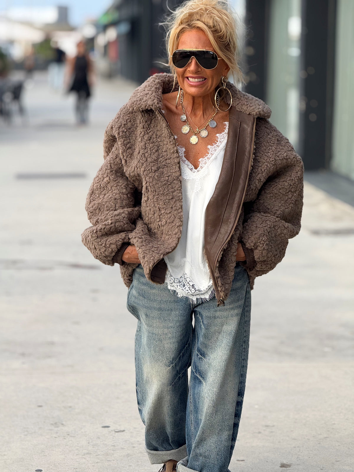 CHAQUETA OVERSIZE REVERSIBLE MOKA