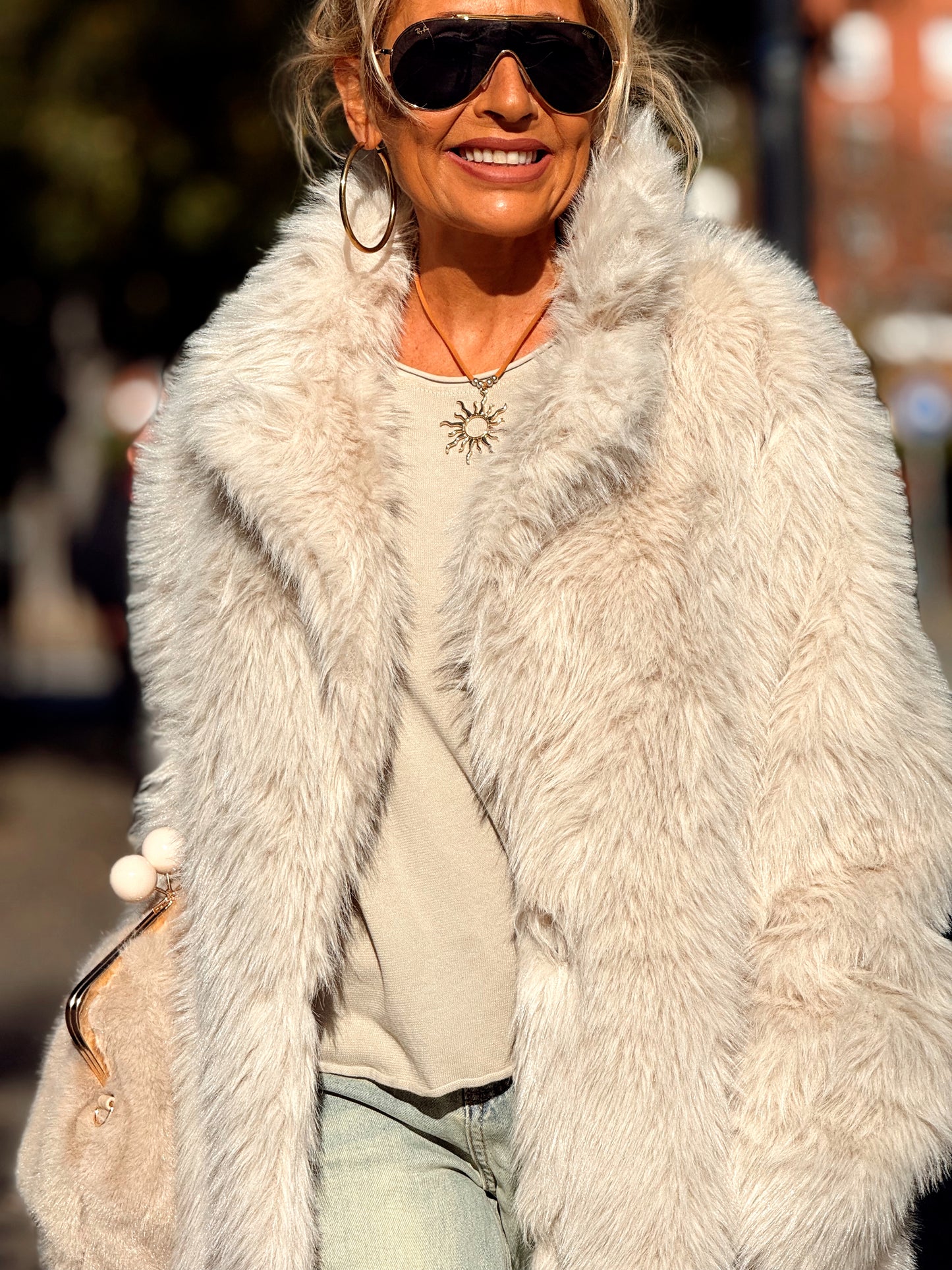 ABRIGO PELO SINTÉTICO OVERSIZE JULIA MULTICOLOR