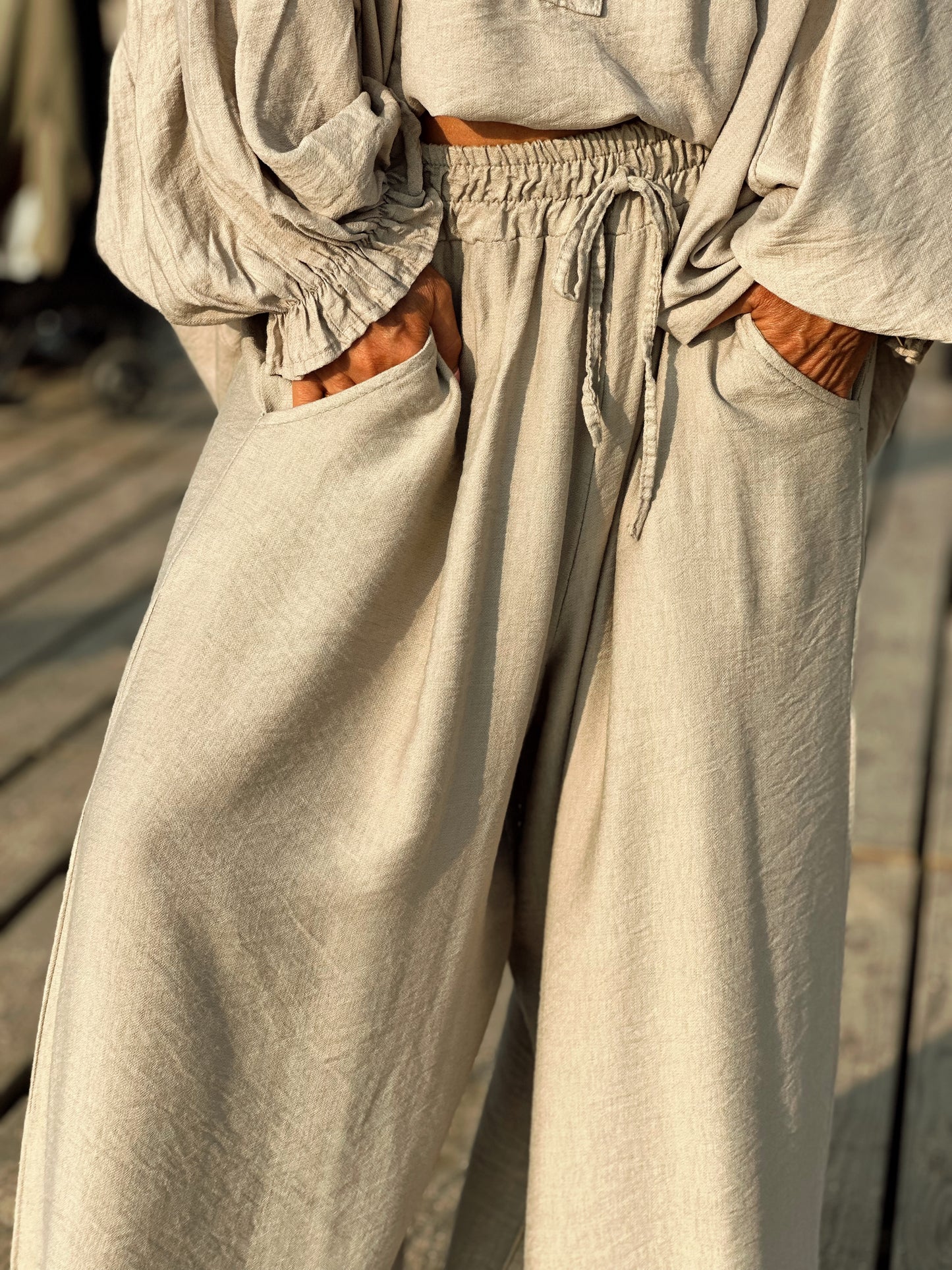 CONJUNTO OVERSIZE PANTALÓN-CAMISA NAËL BEIGE