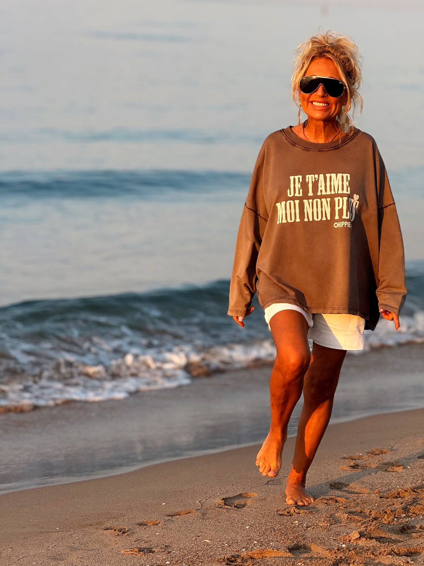 SUDADERA OVERSIZE JE T’AIME MOI NON PLUS MULTICOLOR