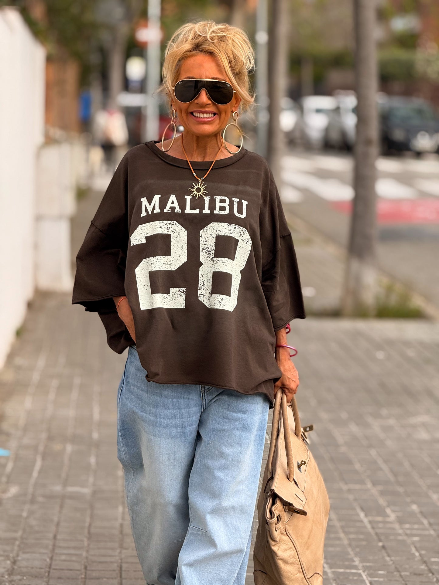 CAMISETA SUPER OVERSIZE DESGASTADA MALIBU MULTICOLOR